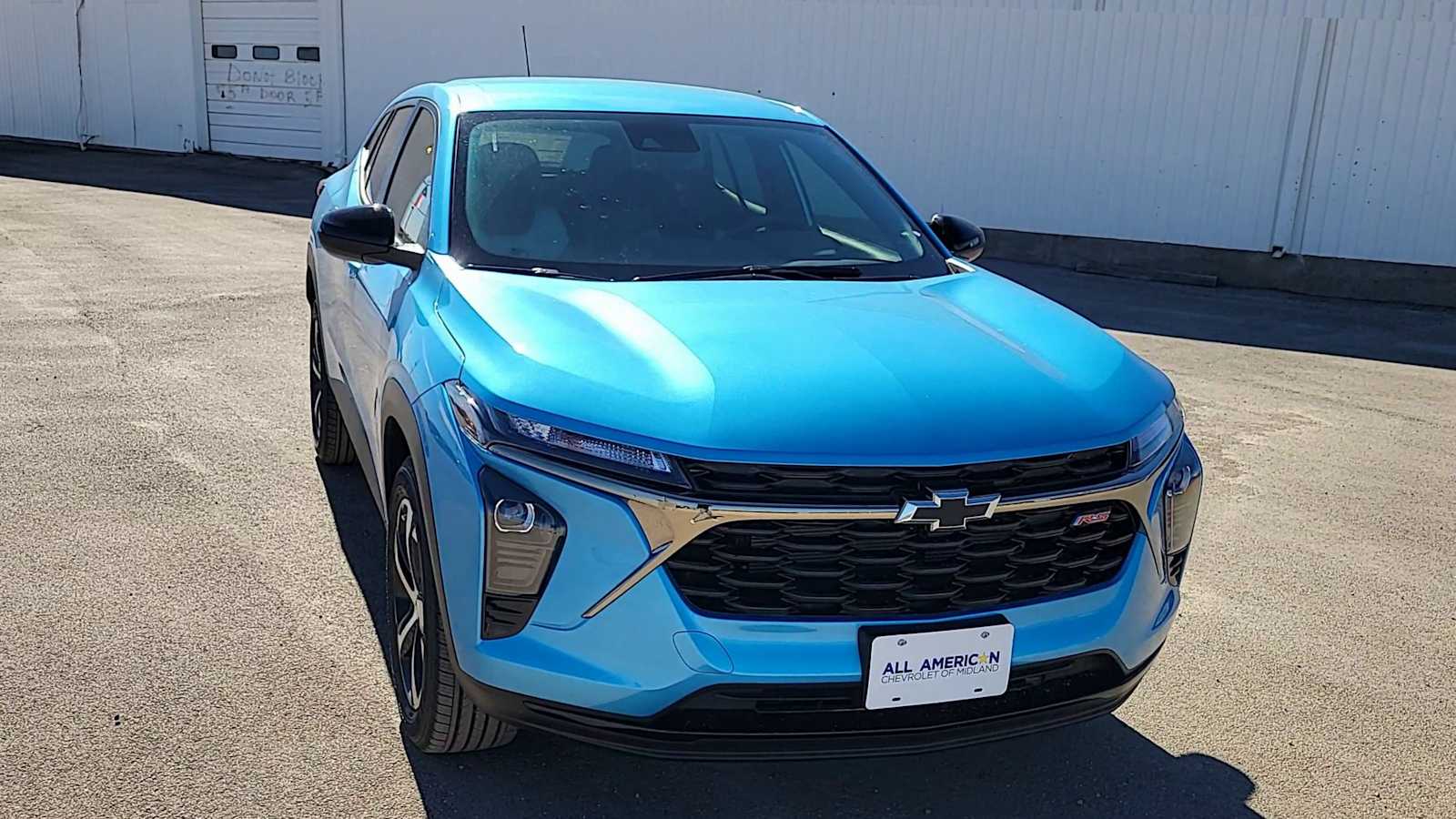 Thumbnail: 2026 Chevrolet Trax - 3