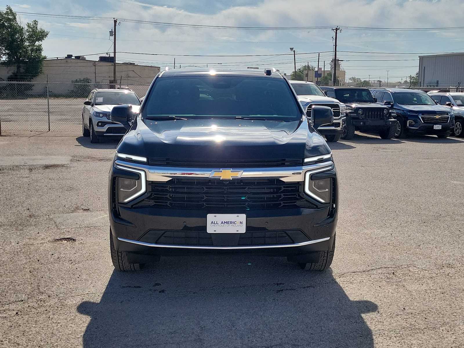 Thumbnail: 2026 Chevrolet Tahoe - 3