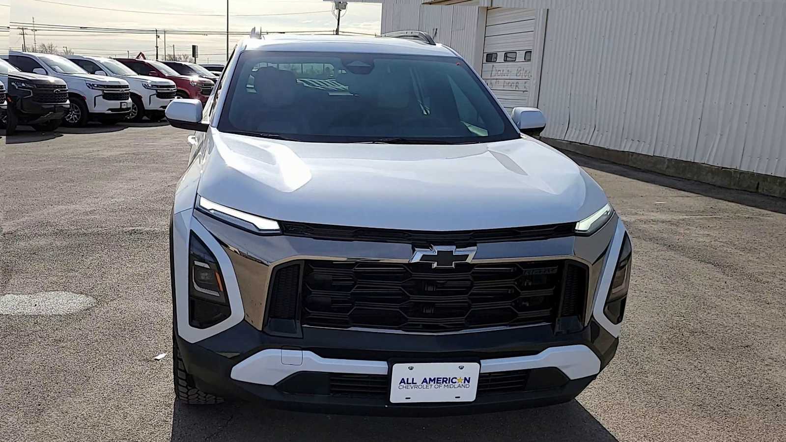 Thumbnail: 2026 Chevrolet Equinox - 3