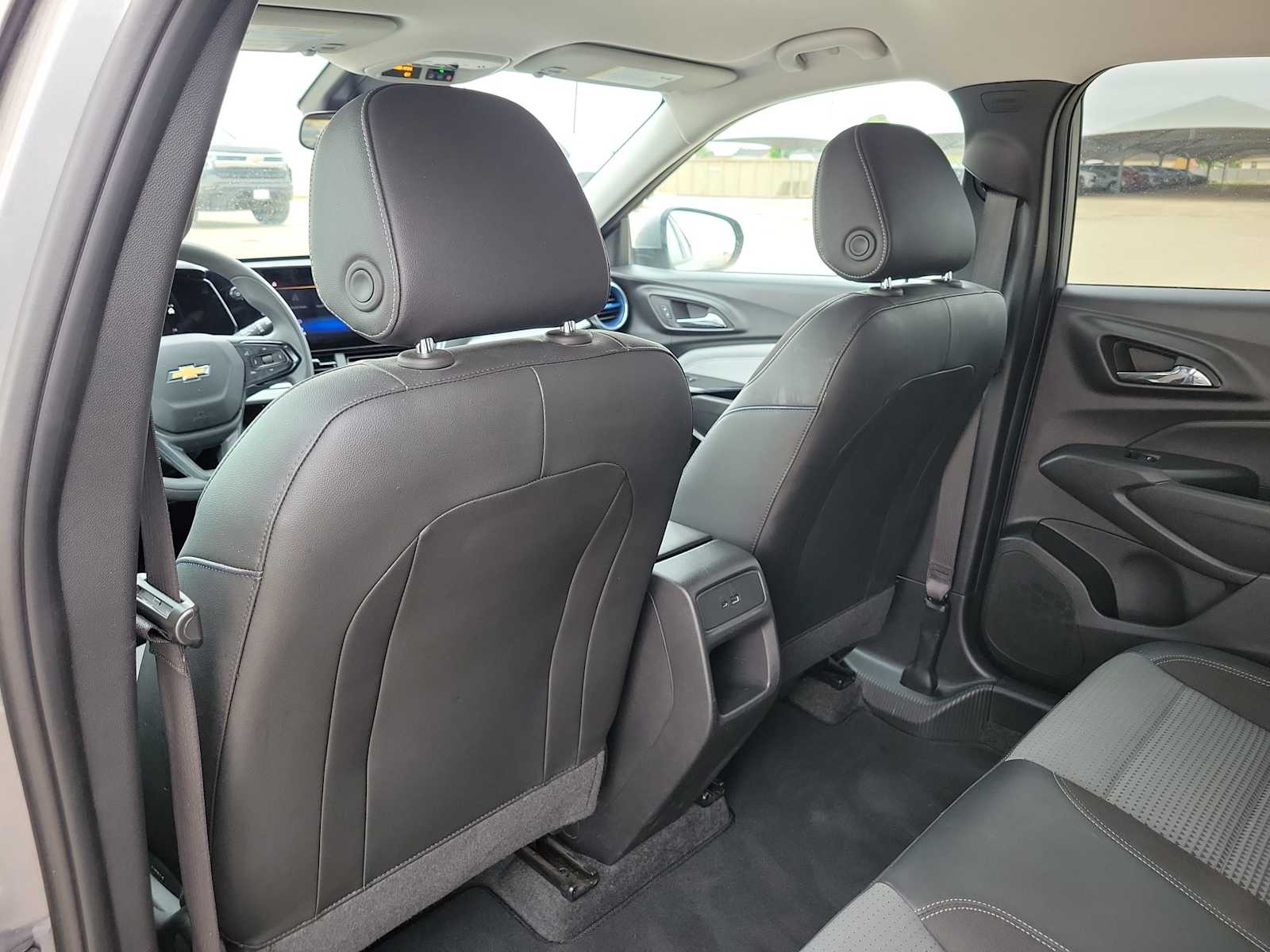 Thumbnail: 2025 Chevrolet Trax - 16