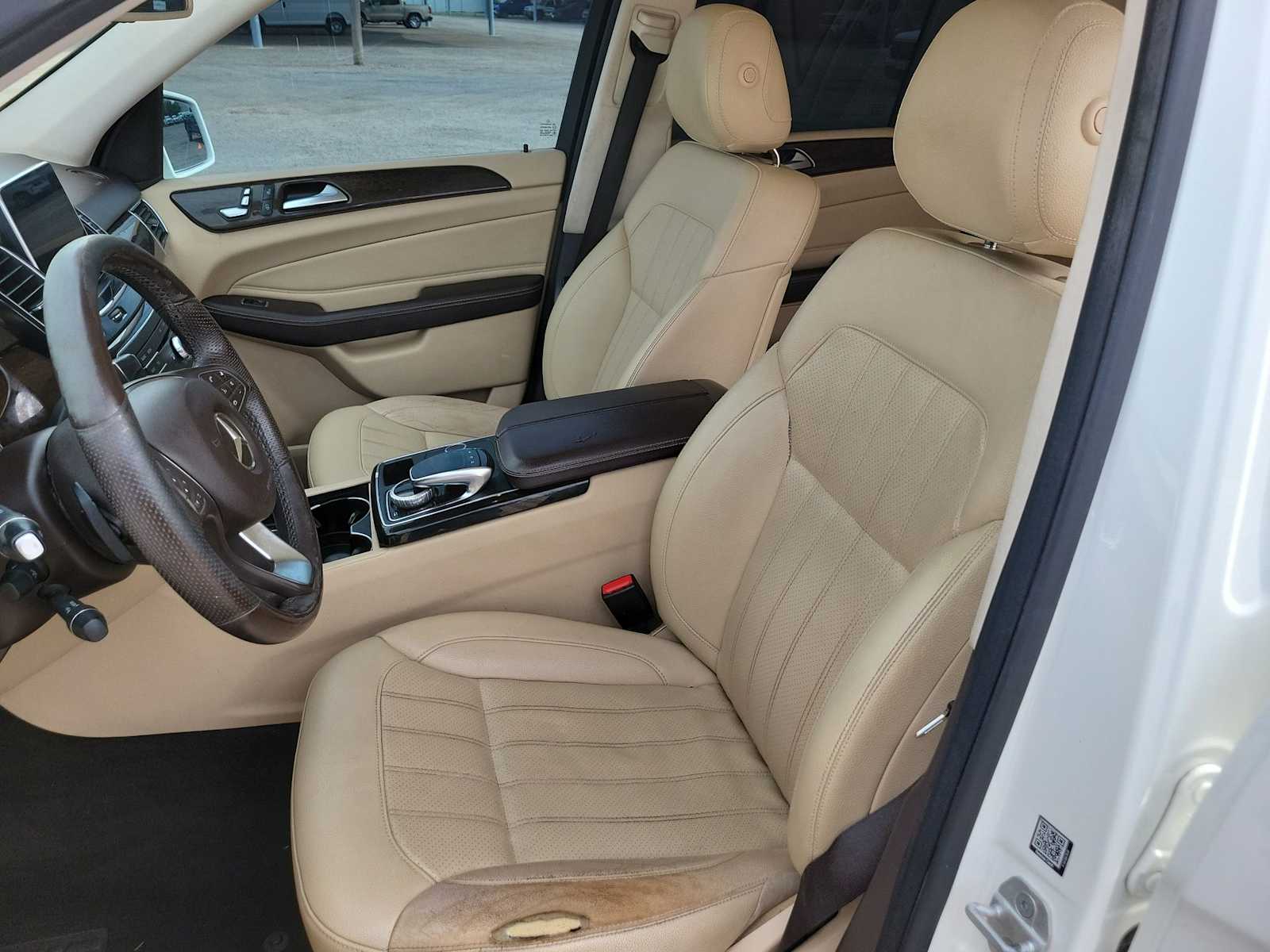 Thumbnail: 2016 Mercedes-Benz GLE - 15