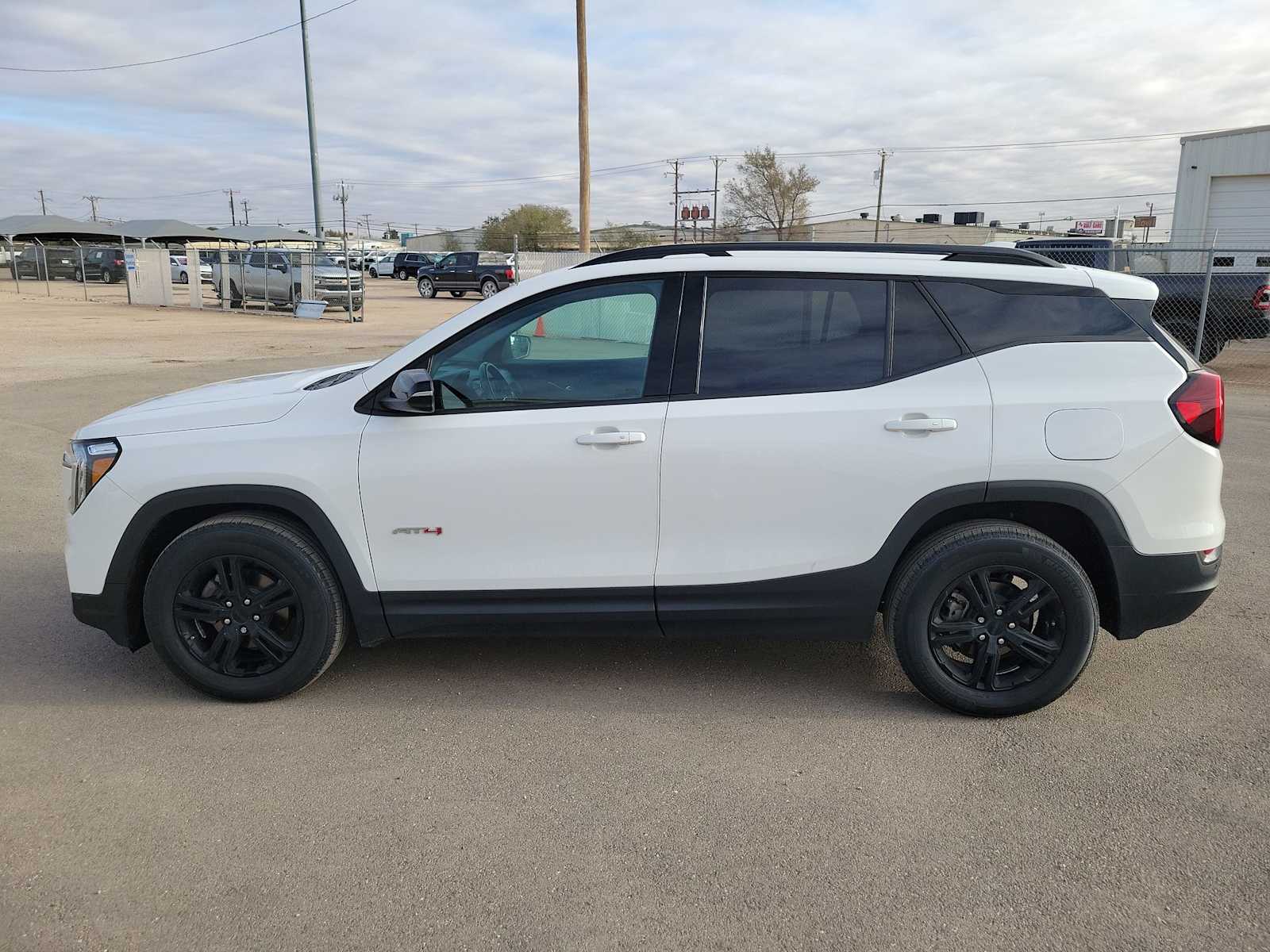 Thumbnail: 2022 GMC Terrain - 11