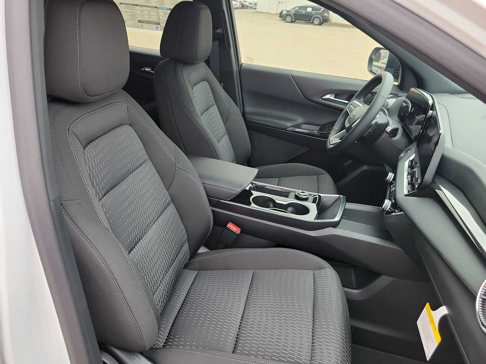 Thumbnail: 2026 Chevrolet Equinox - 18