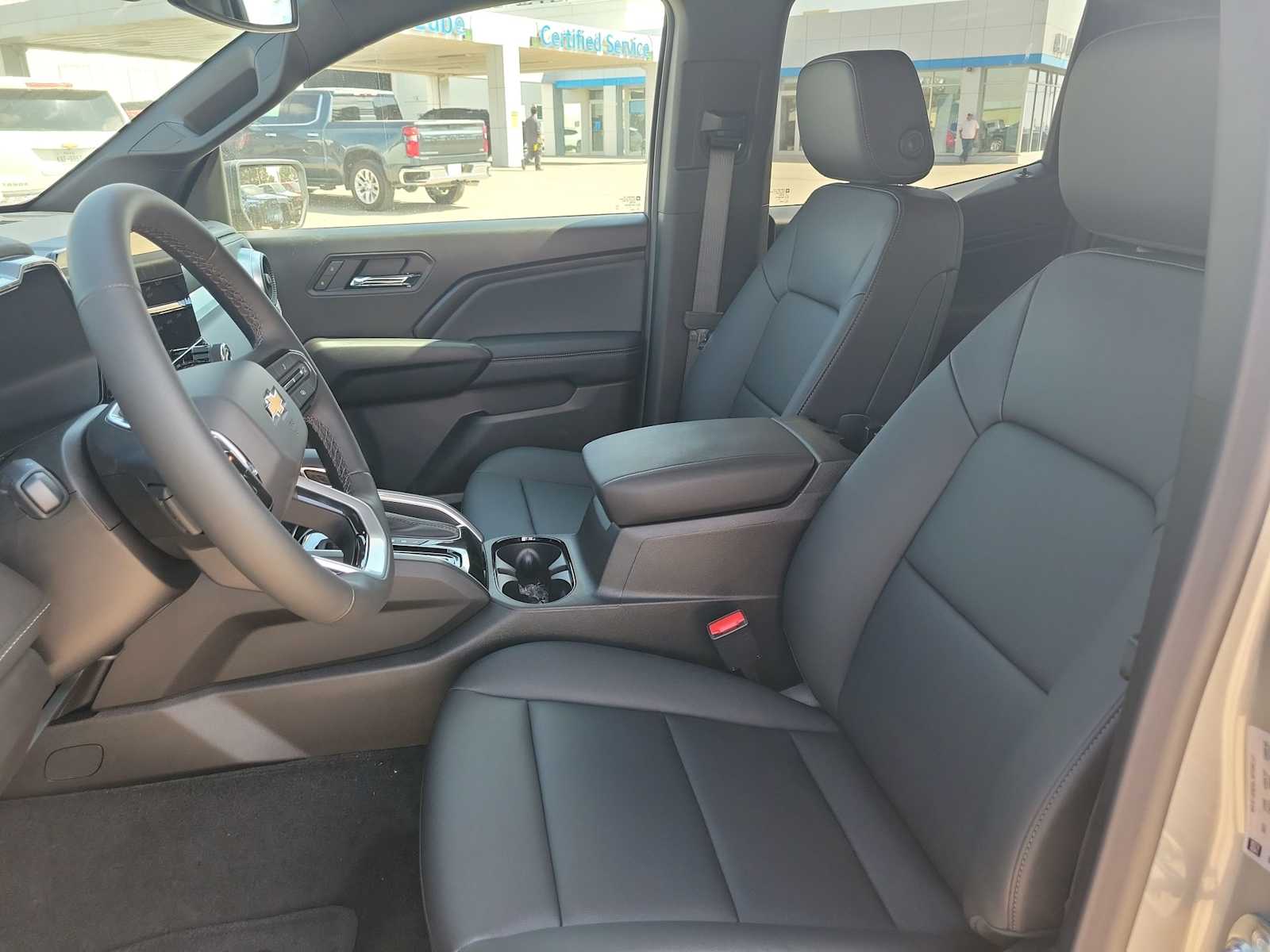 Thumbnail: 2026 Chevrolet Colorado - 21