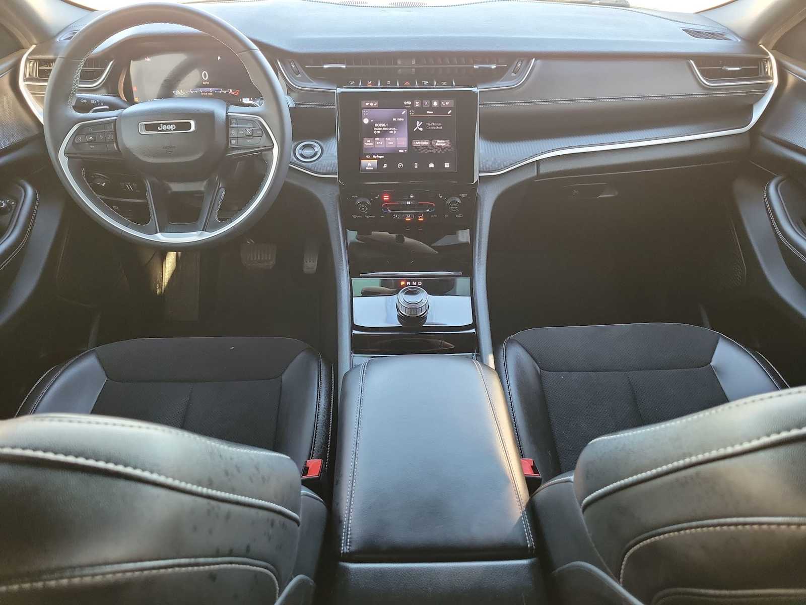 Thumbnail: 2023 Jeep Grand Cherokee - 14