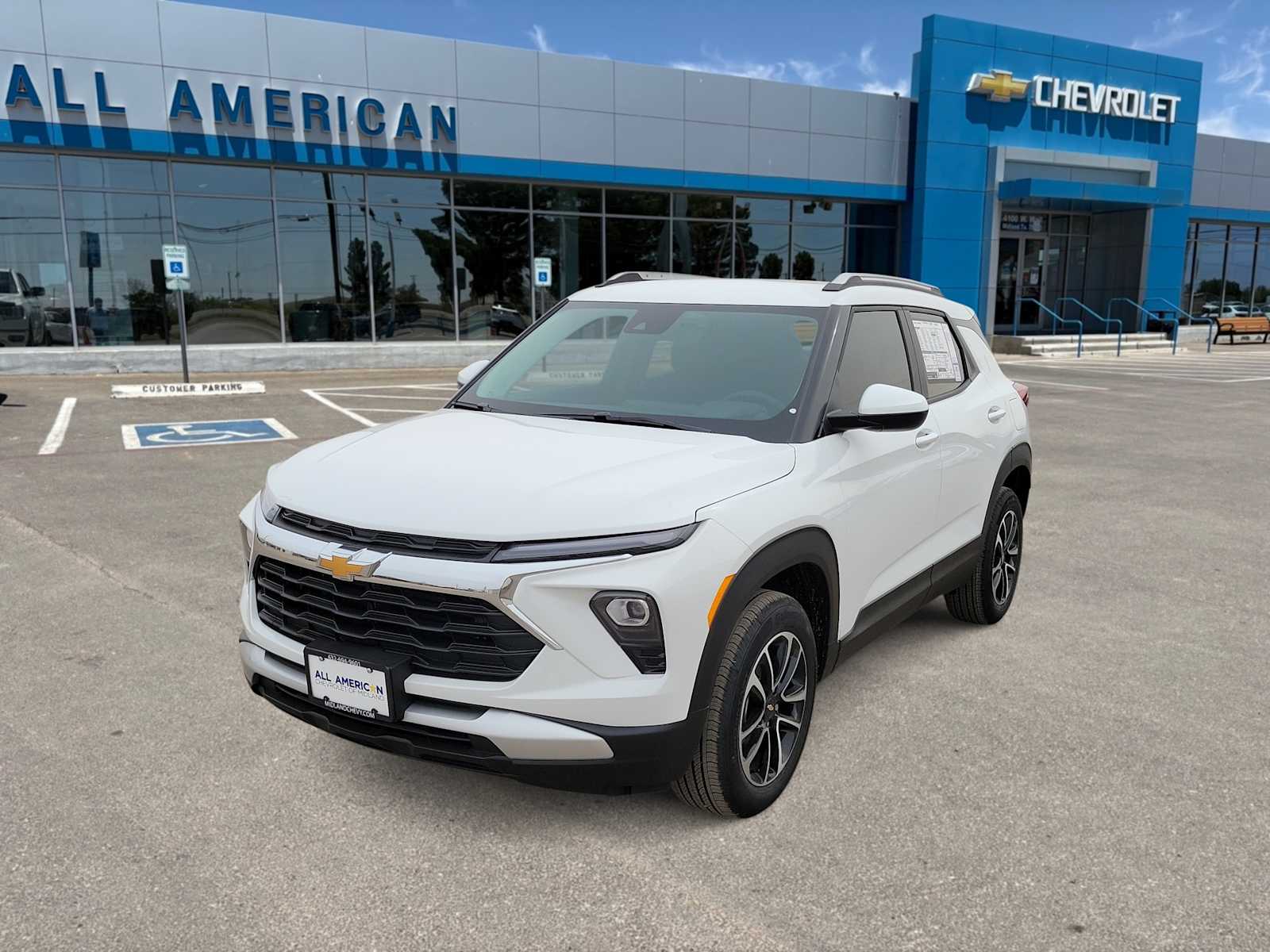 Thumbnail: 2026 Chevrolet TrailBlazer - 1