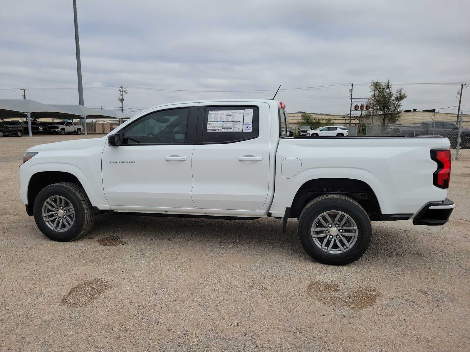 Thumbnail: 2024 Chevrolet Colorado - 11