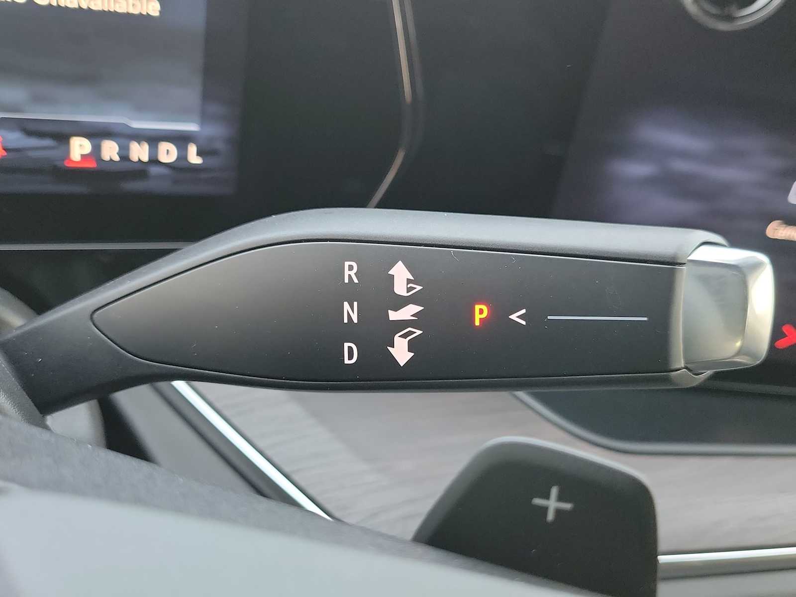 Thumbnail: 2026 Chevrolet Suburban - 25