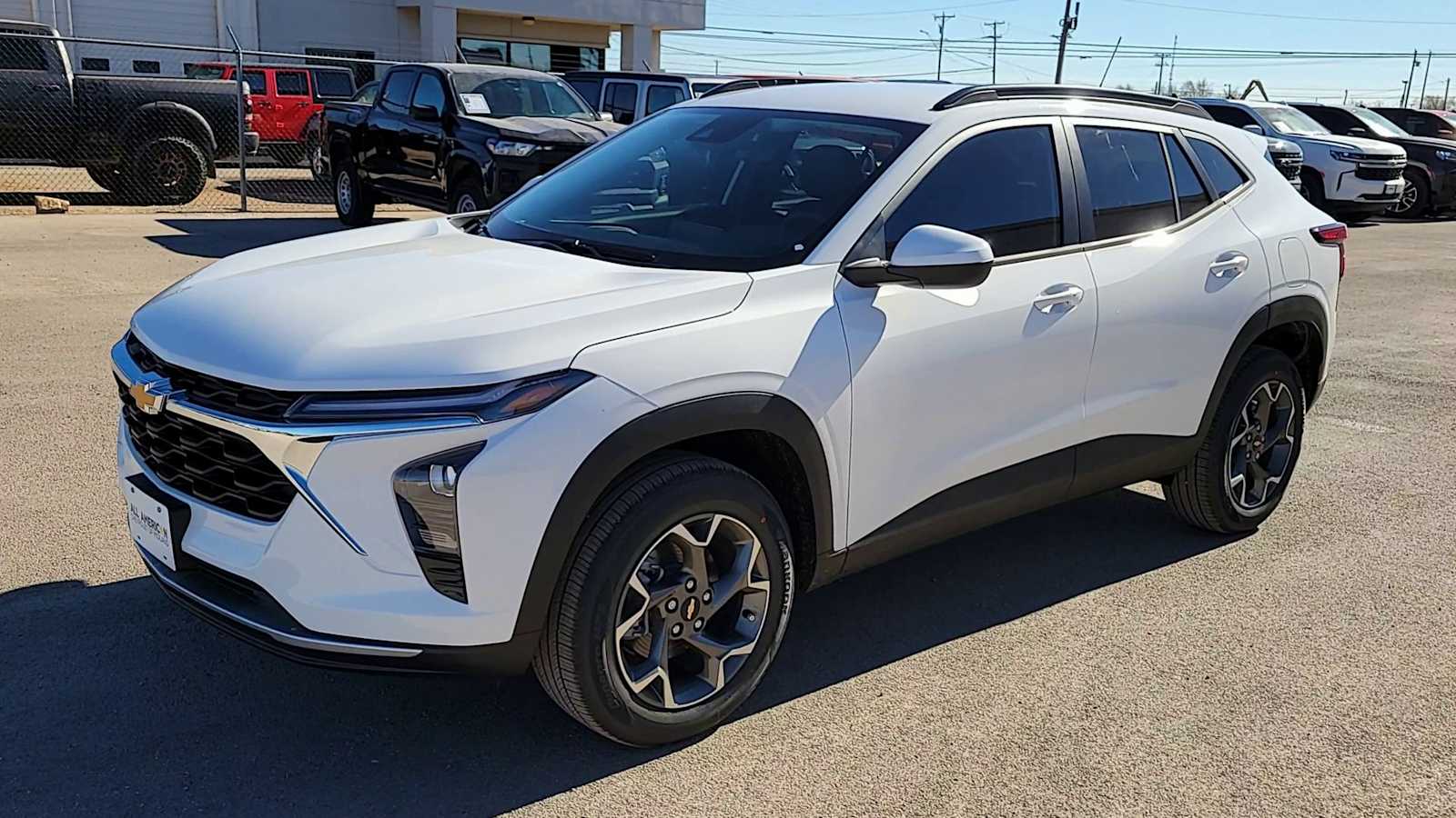 Thumbnail: 2026 Chevrolet Trax - 4