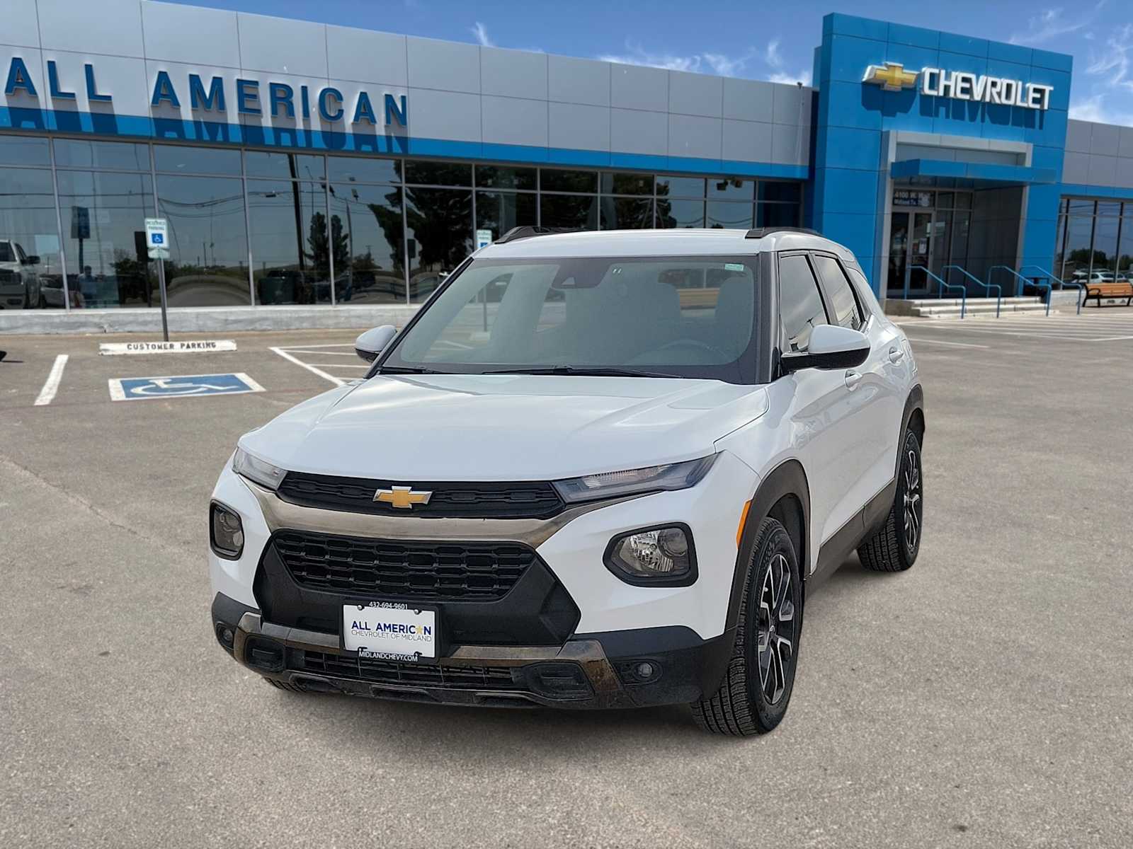 Thumbnail: 2022 Chevrolet TrailBlazer - 1