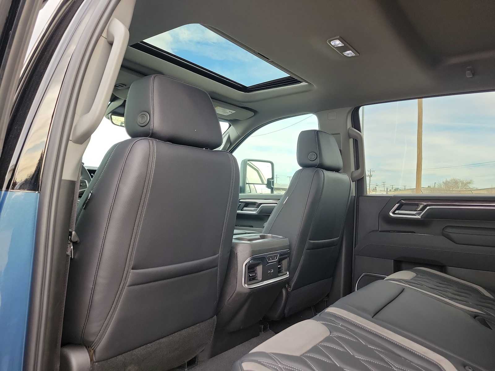 Thumbnail: 2026 Chevrolet Silverado 2500 - 16