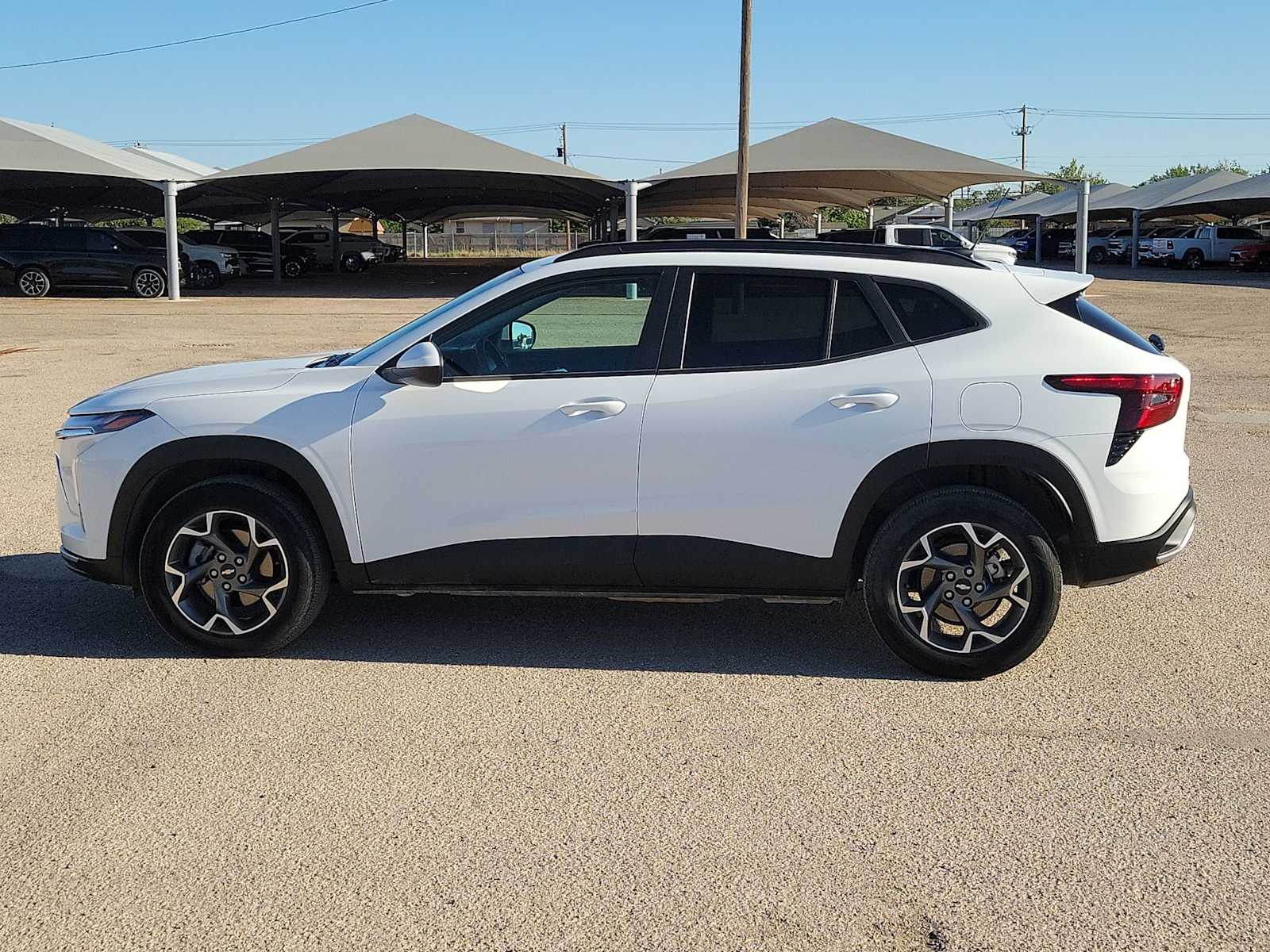 Thumbnail: 2025 Chevrolet Trax - 5