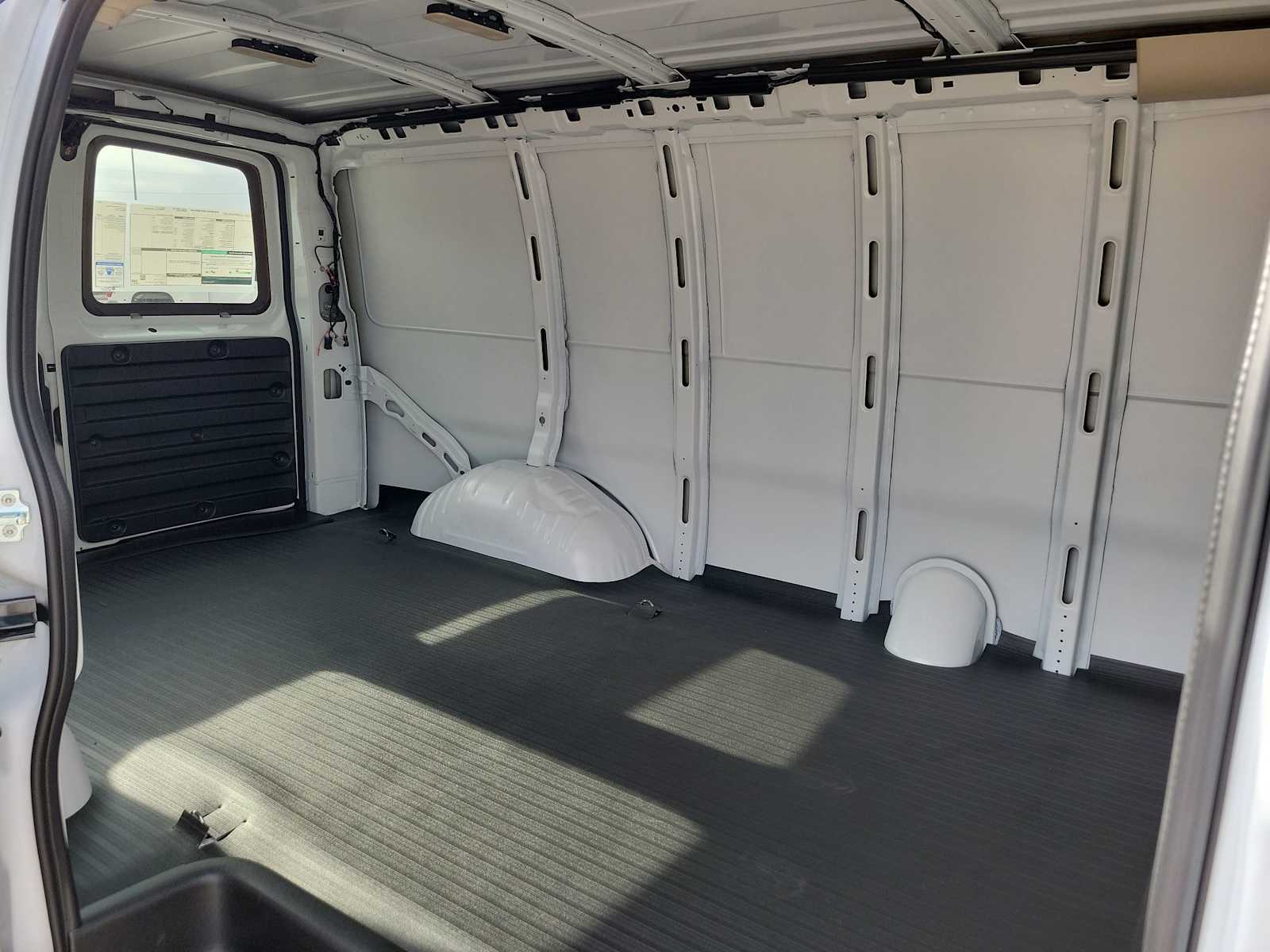 Thumbnail: 2026 Chevrolet Express - 17