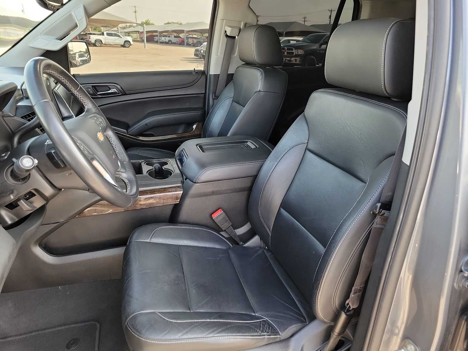Thumbnail: 2019 Chevrolet Tahoe - 15