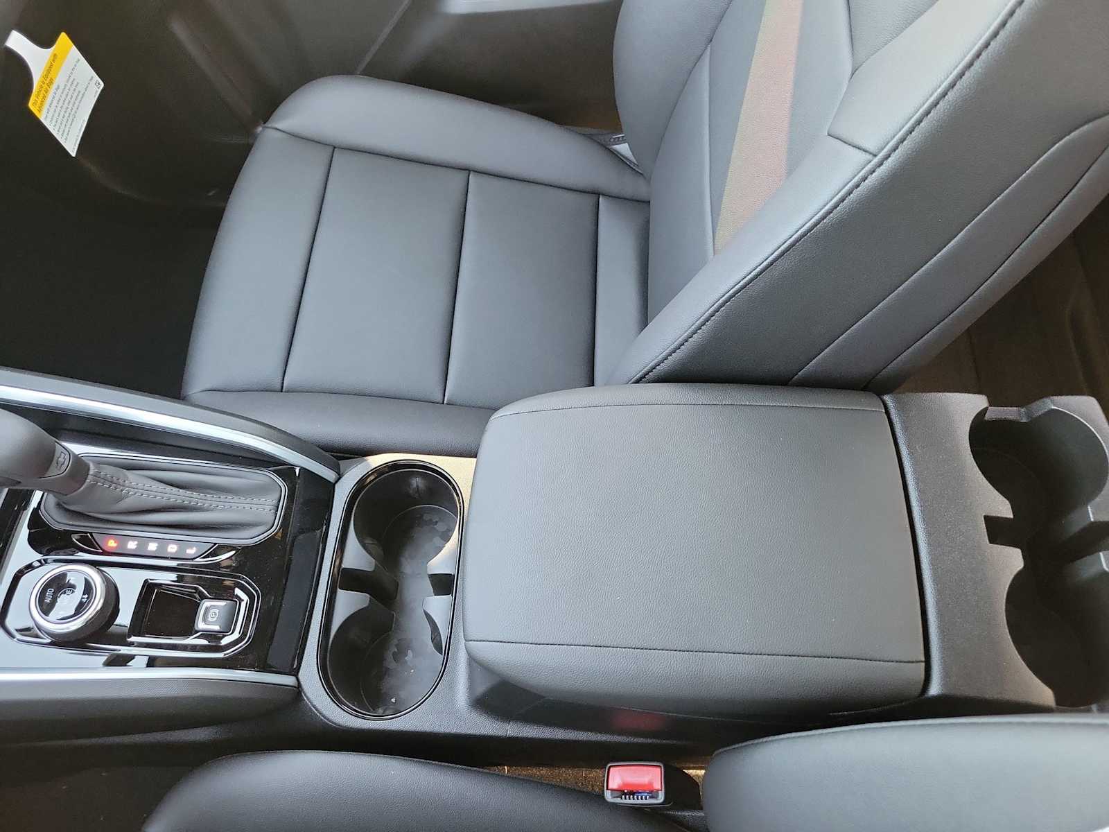 Thumbnail: 2026 Chevrolet Colorado - 24