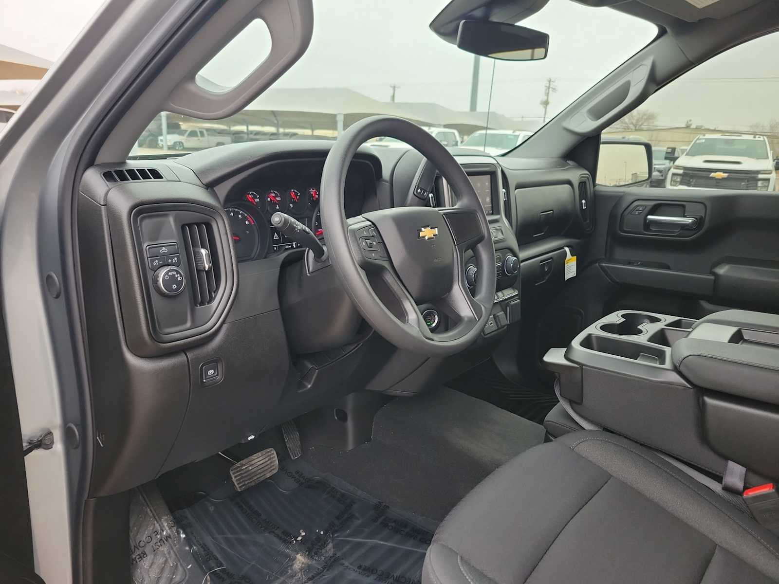 2025 Chevrolet Silverado 1500 Custom 10