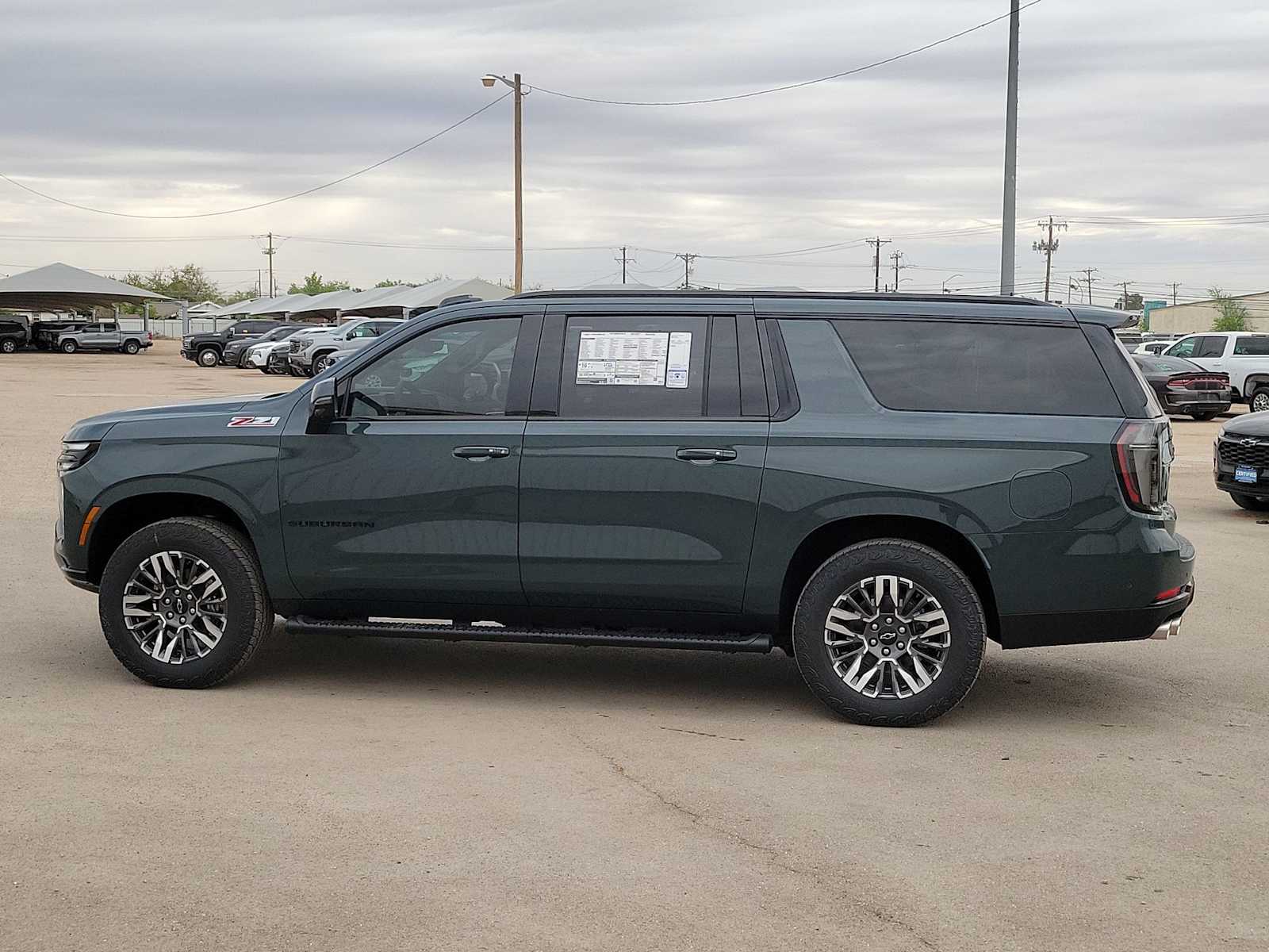 Thumbnail: 2026 Chevrolet Suburban - 5