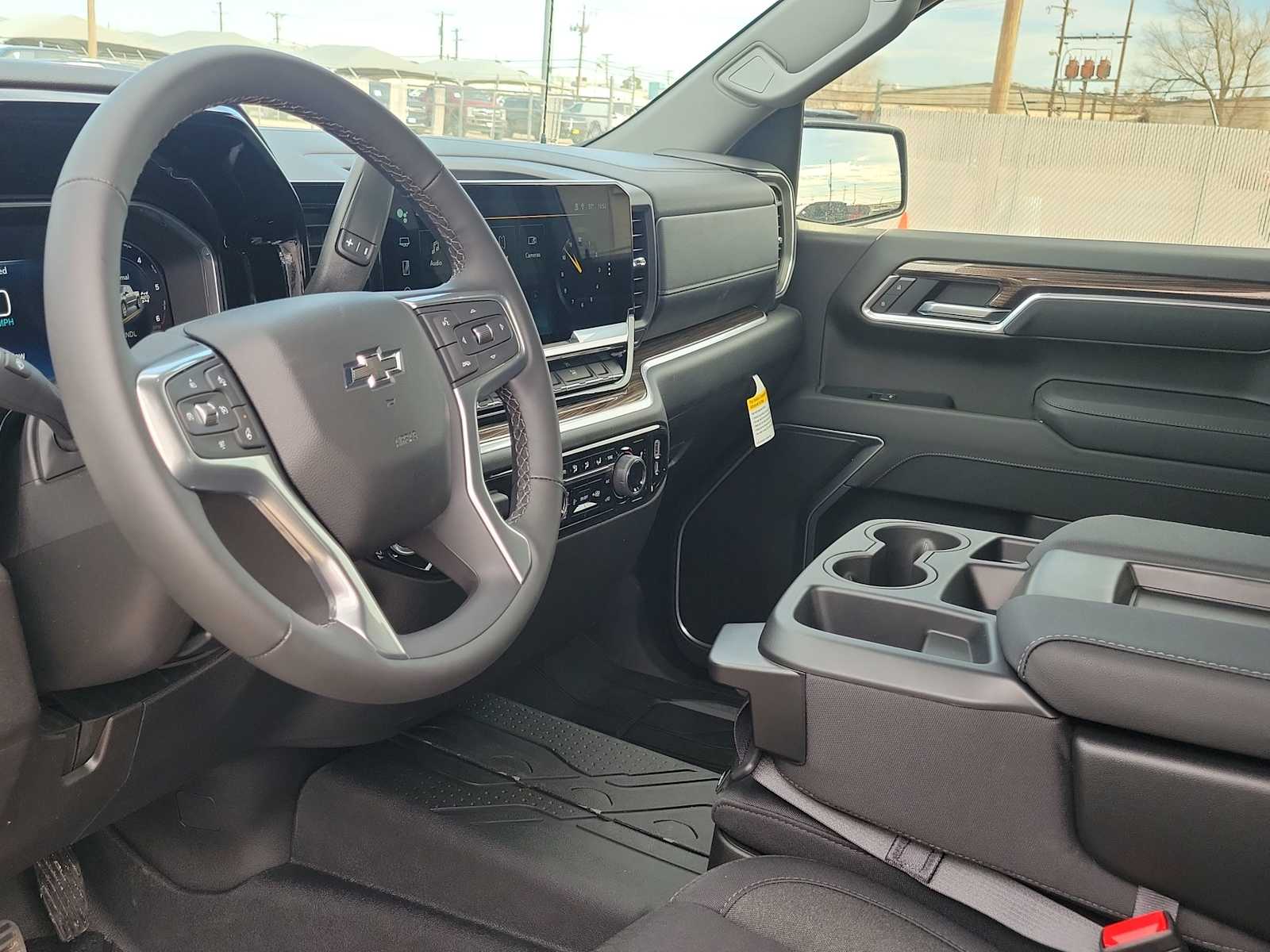 Thumbnail: 2026 Chevrolet Silverado 1500 - 10