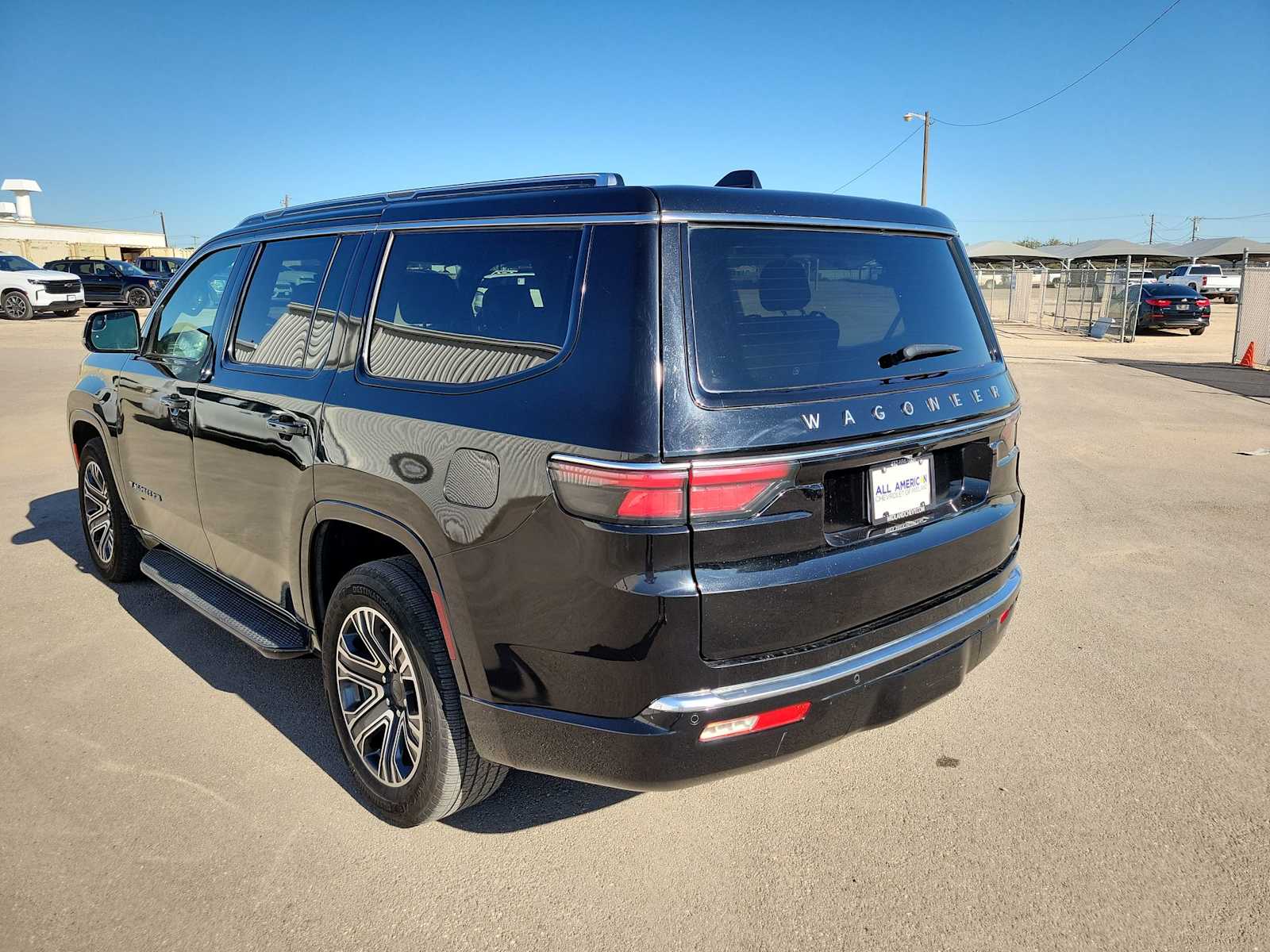 Thumbnail: 2024 Jeep Wagoneer - 12