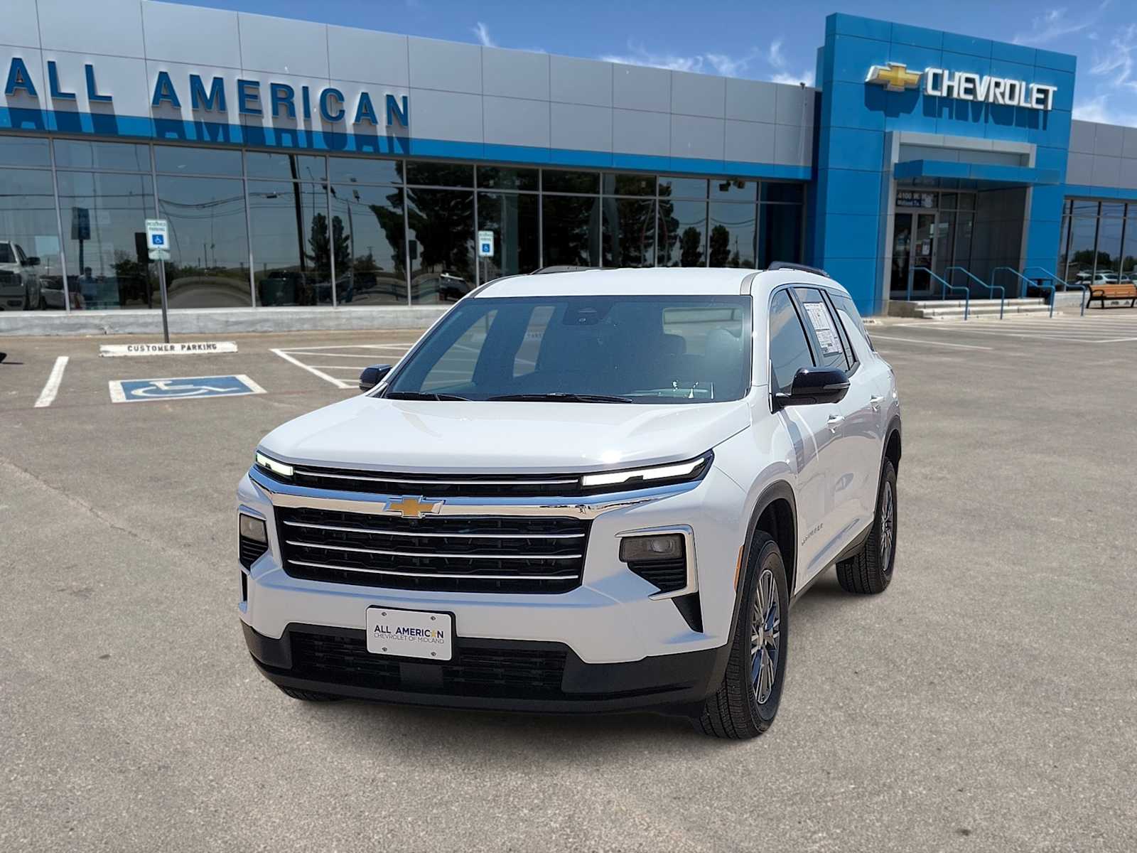 Thumbnail: 2026 Chevrolet Traverse - 1