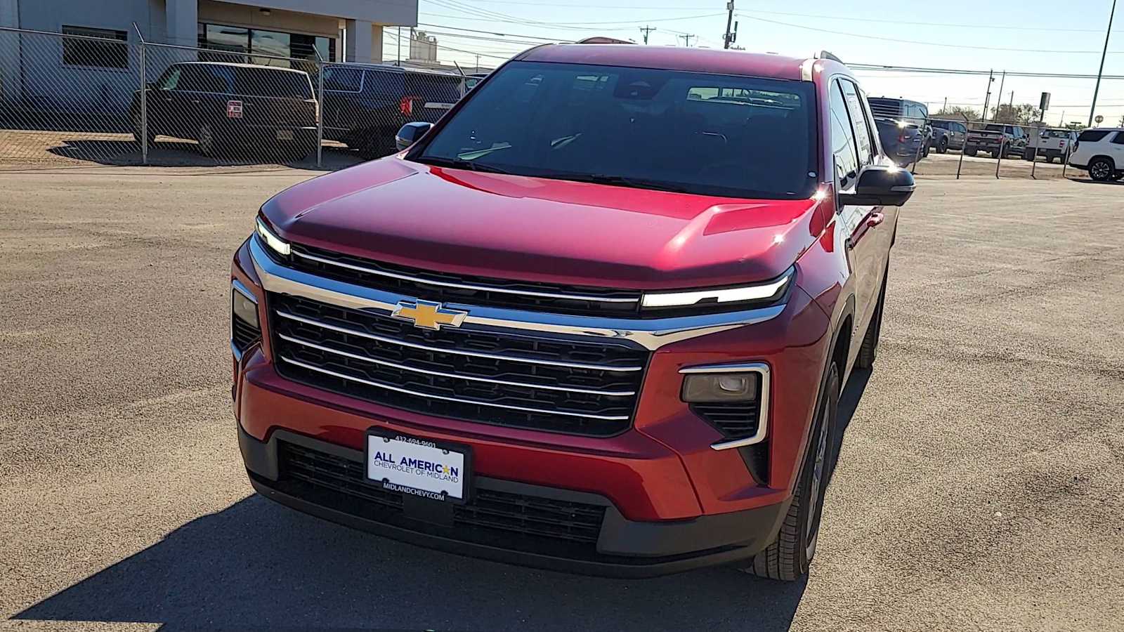 Thumbnail: 2026 Chevrolet Traverse - 3