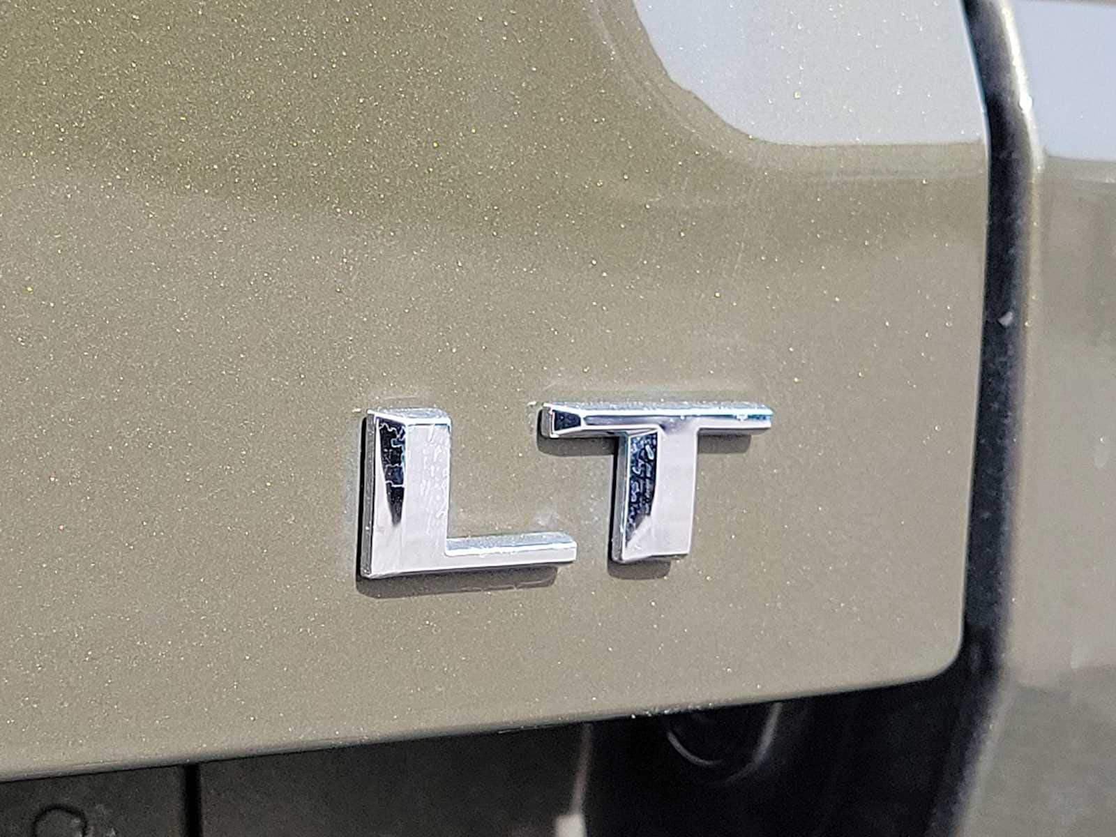 Thumbnail: 2024 Chevrolet Colorado - 15