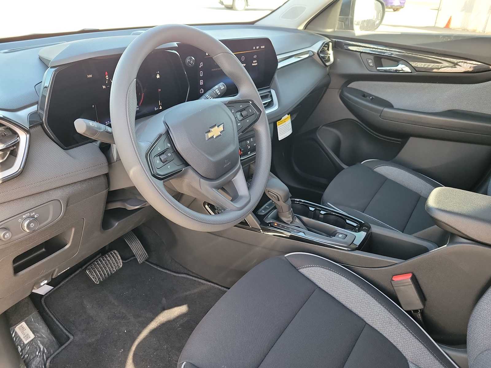 Thumbnail: 2026 Chevrolet TrailBlazer - 10