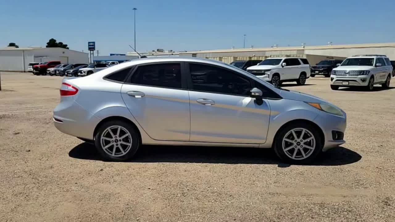 Thumbnail: 2016 Ford Fiesta - 9