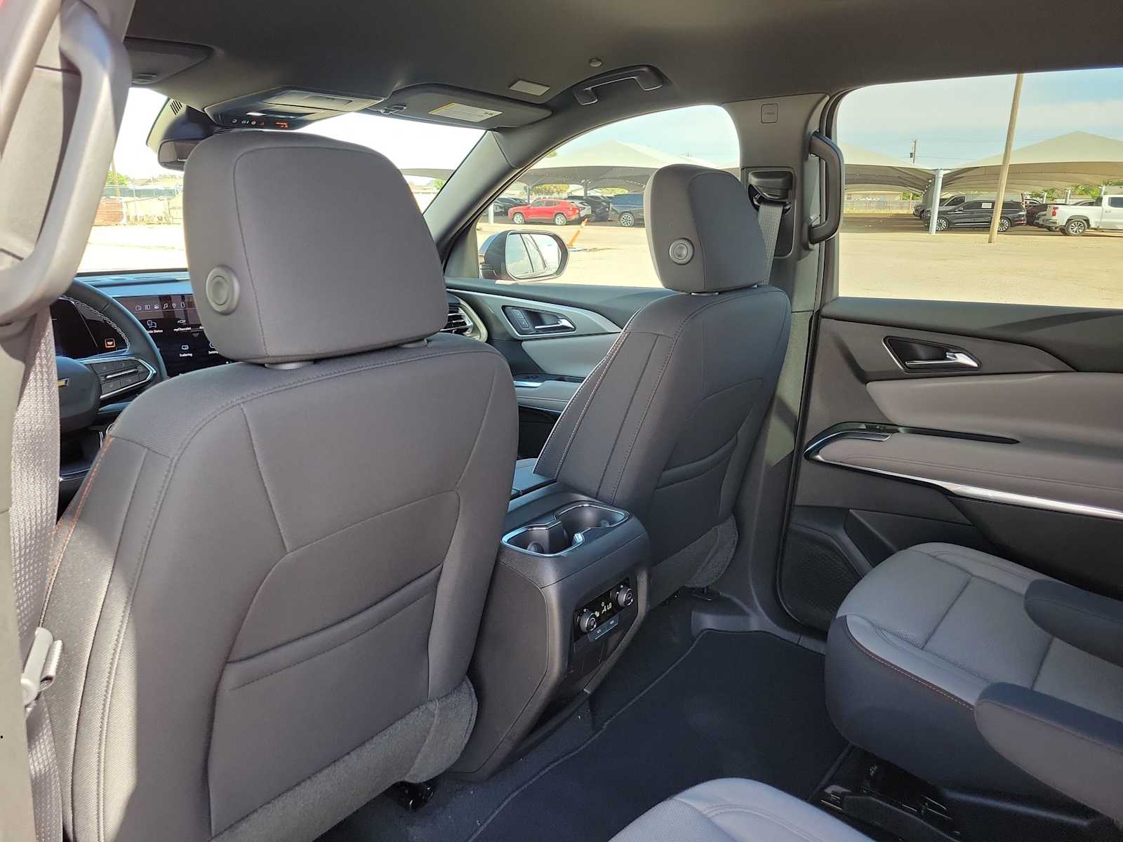 Thumbnail: 2026 Chevrolet Traverse - 16