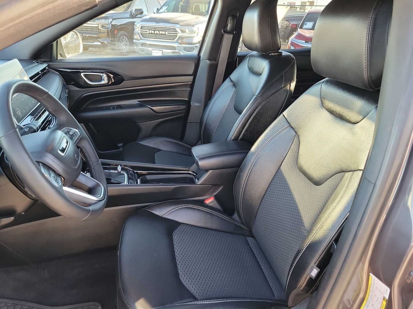 Thumbnail: 2024 Jeep Compass - 19