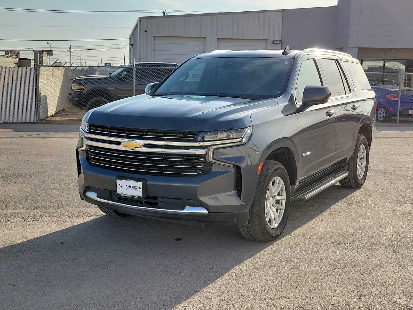 Thumbnail: 2021 Chevrolet Tahoe - 4
