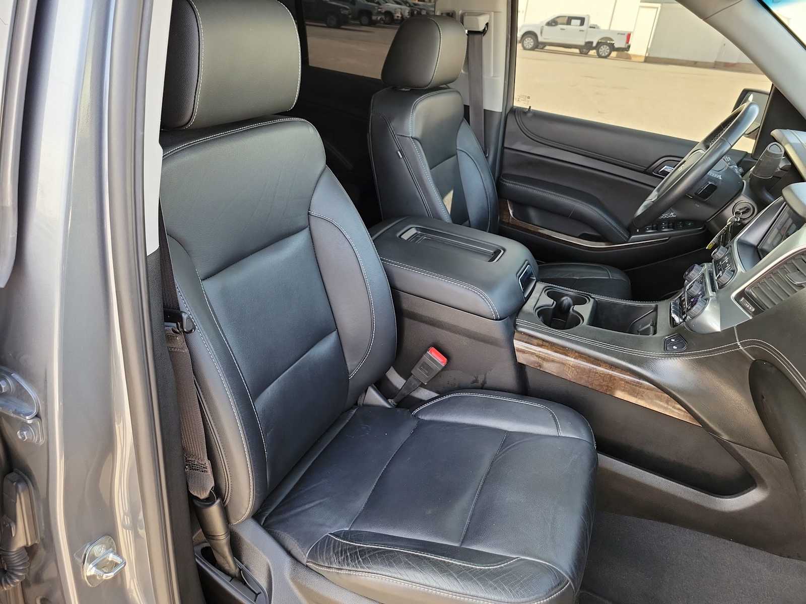Thumbnail: 2019 Chevrolet Tahoe - 18