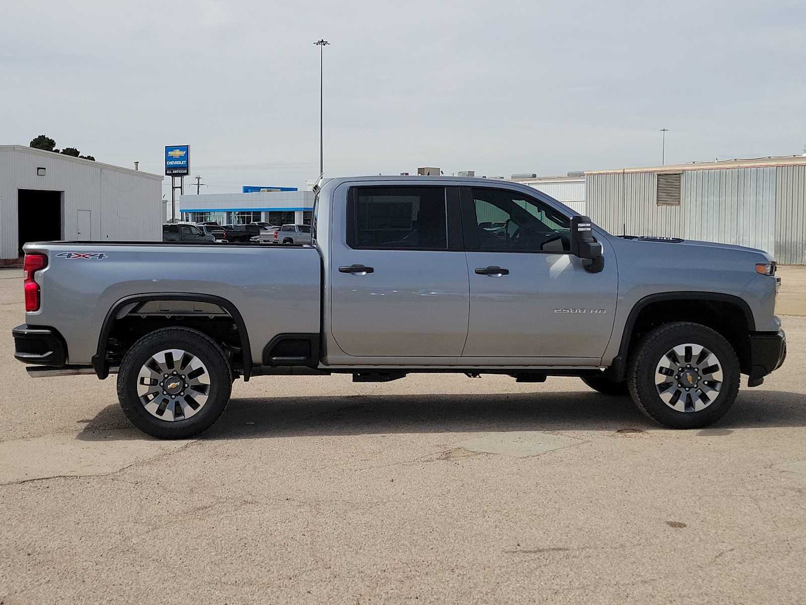 Thumbnail: 2026 Chevrolet Silverado 2500 - 9
