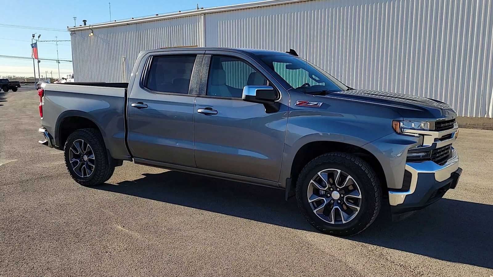 Thumbnail: 2021 Chevrolet Silverado 1500 - 2