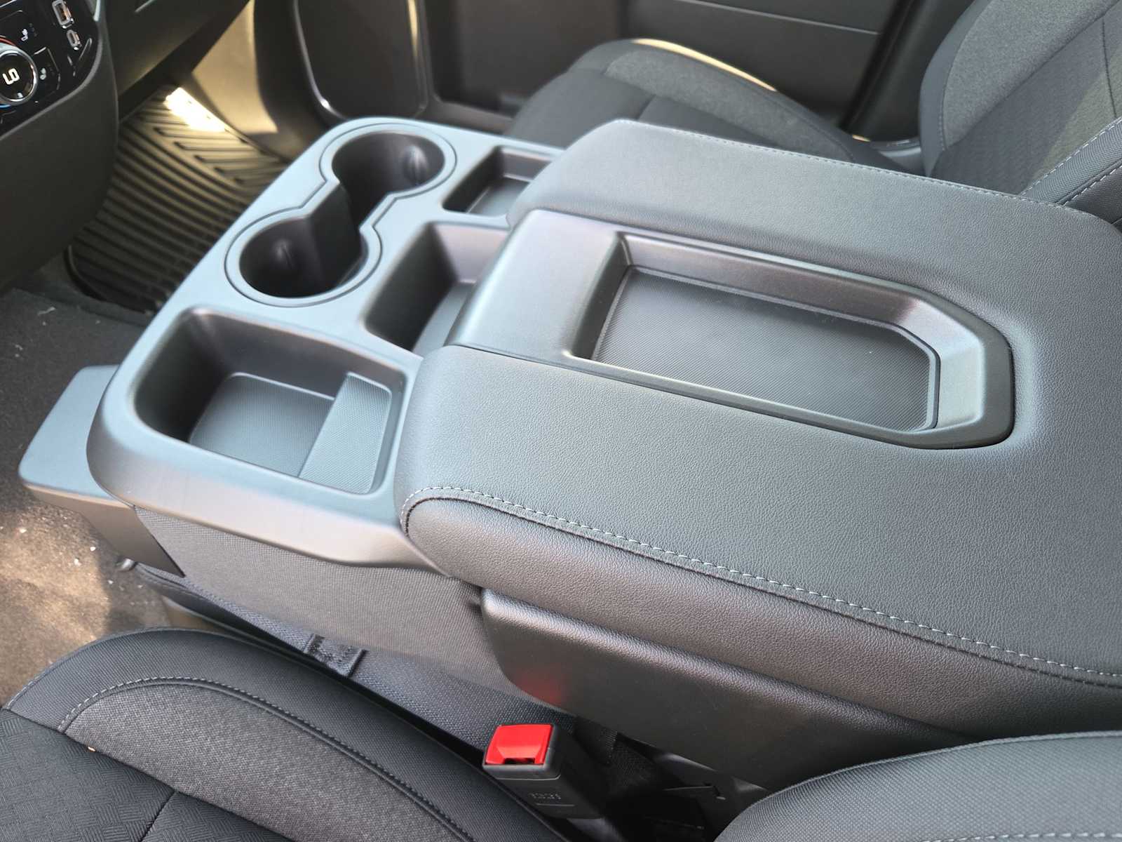 Thumbnail: 2026 Chevrolet Silverado 1500 - 24