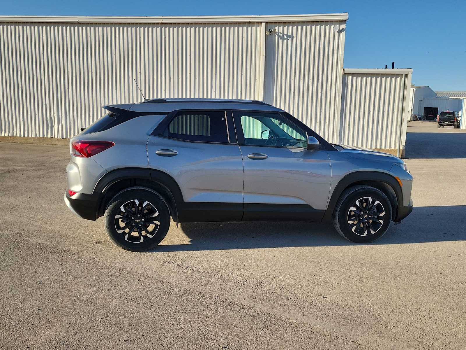 Thumbnail: 2023 Chevrolet TrailBlazer - 8