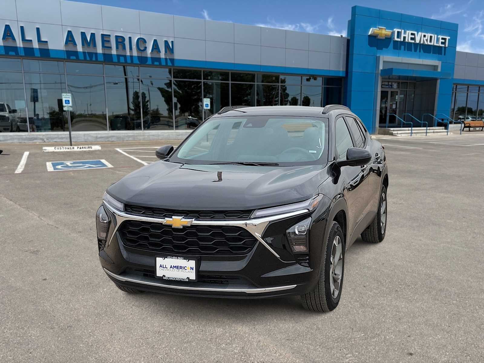Thumbnail: 2025 Chevrolet Trax - 1