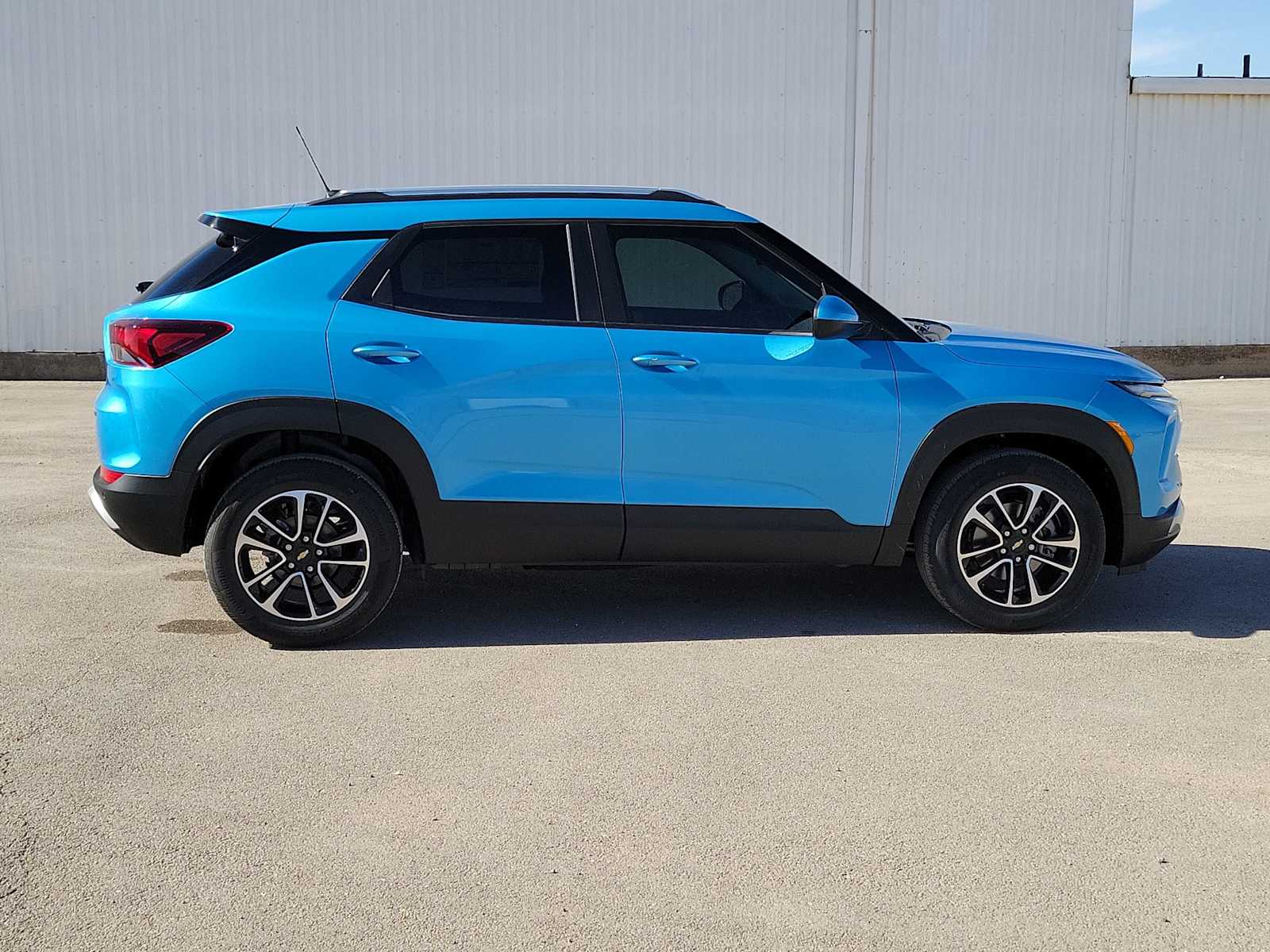 Thumbnail: 2026 Chevrolet TrailBlazer - 9