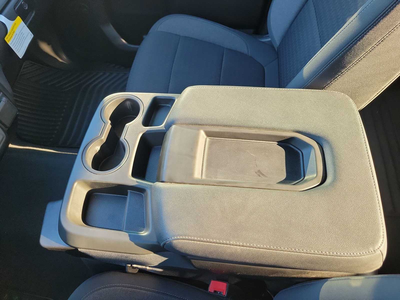 Thumbnail: 2022 Chevrolet Silverado 1500 - 24