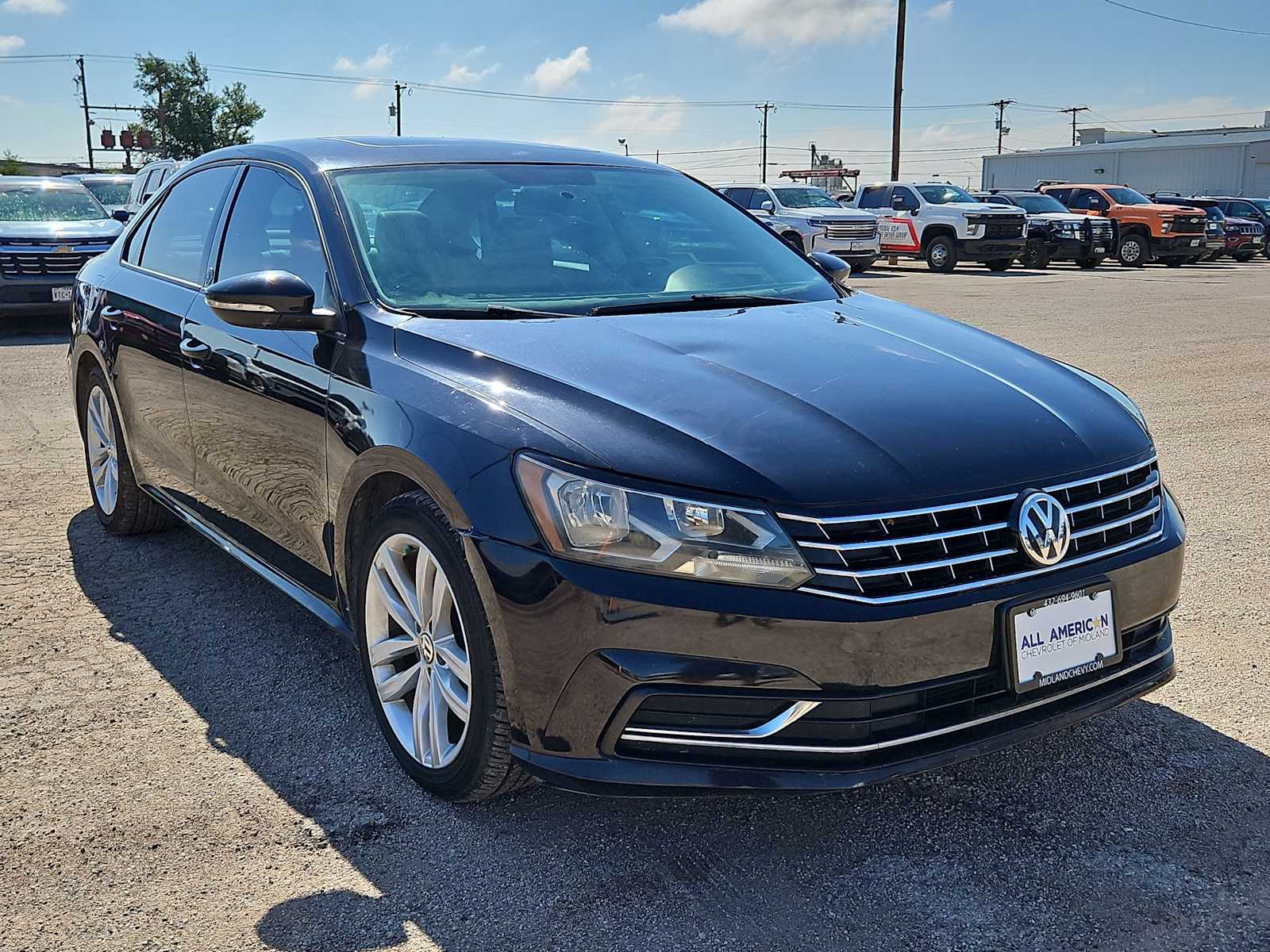 Thumbnail: 2019 Volkswagen Passat - 2
