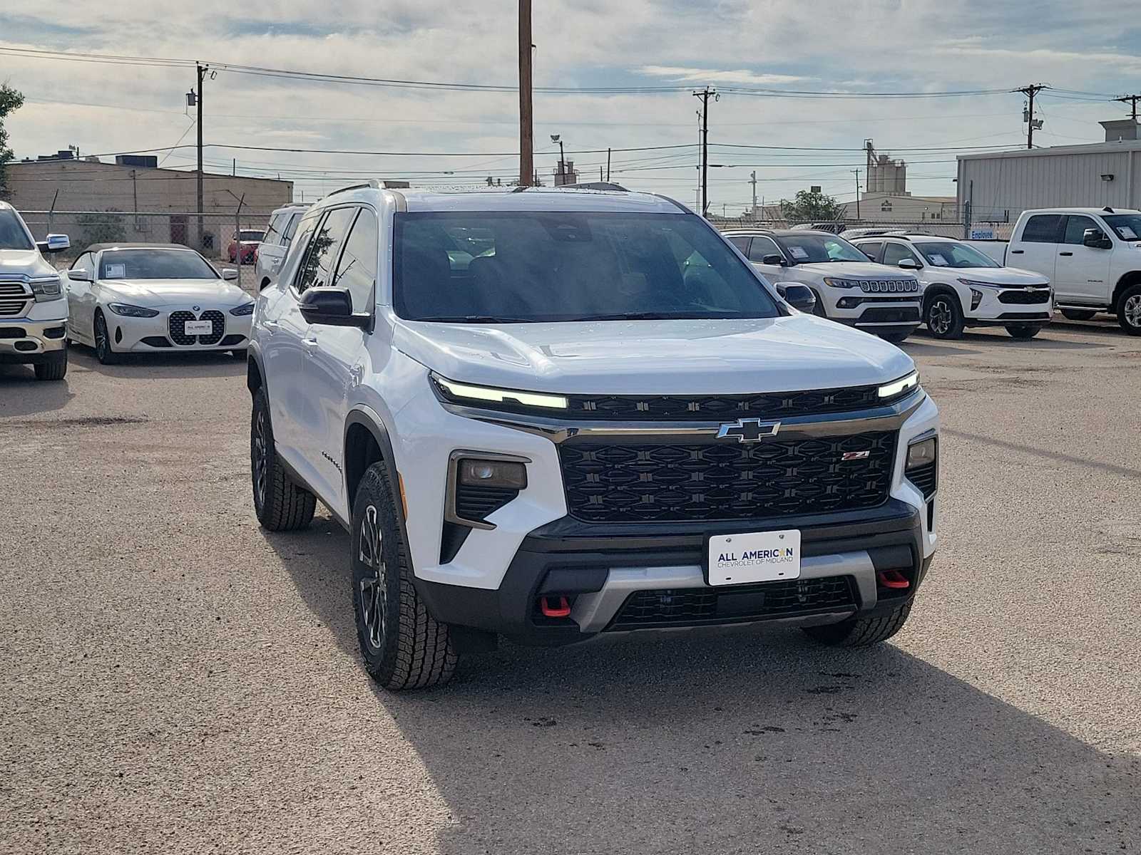 Thumbnail: 2026 Chevrolet Traverse - 2