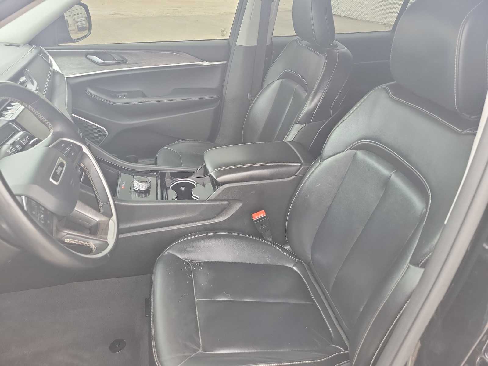 Thumbnail: 2021 Jeep Grand Cherokee L - 19