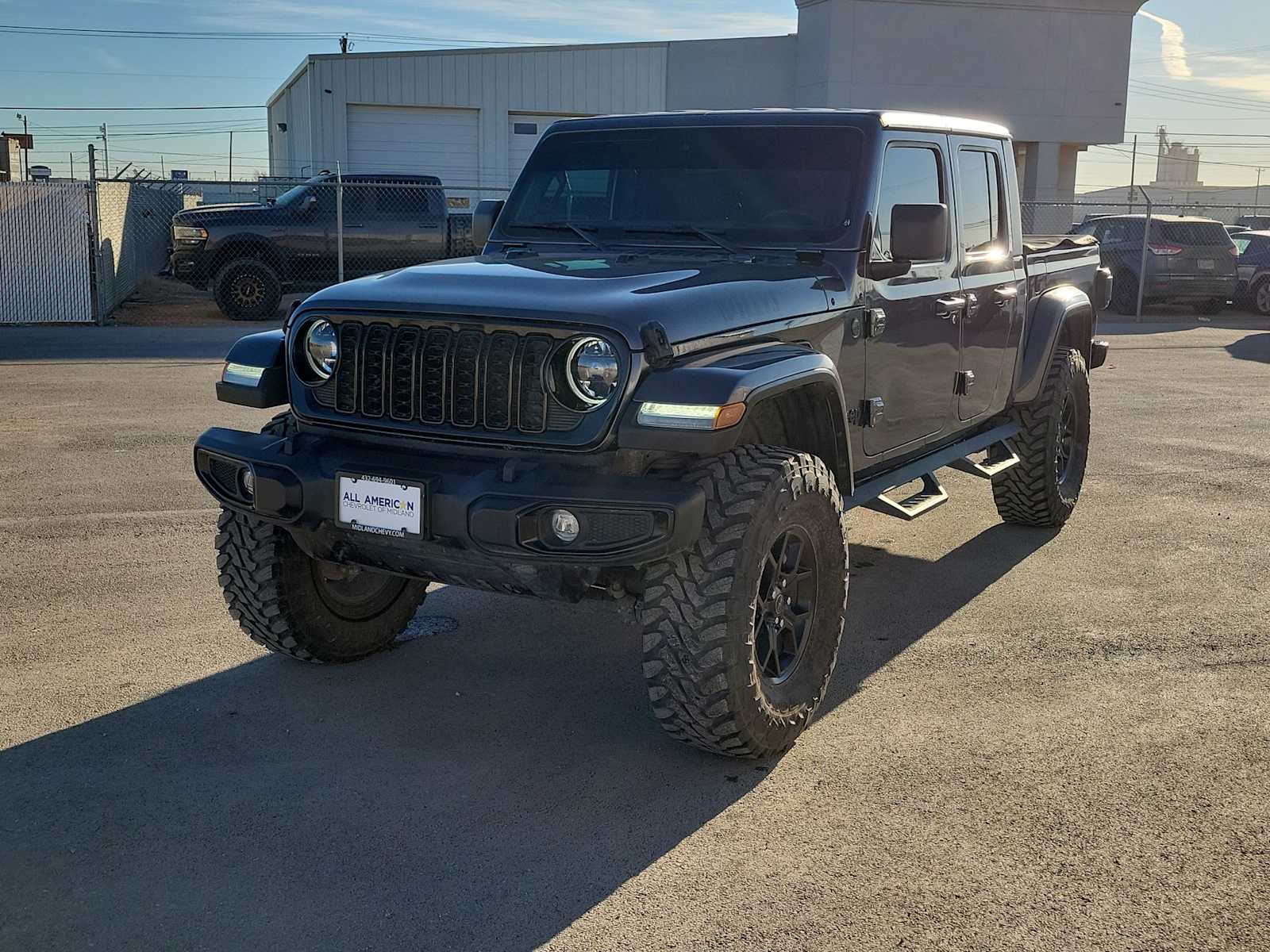 Thumbnail: 2024 Jeep Gladiator - 3