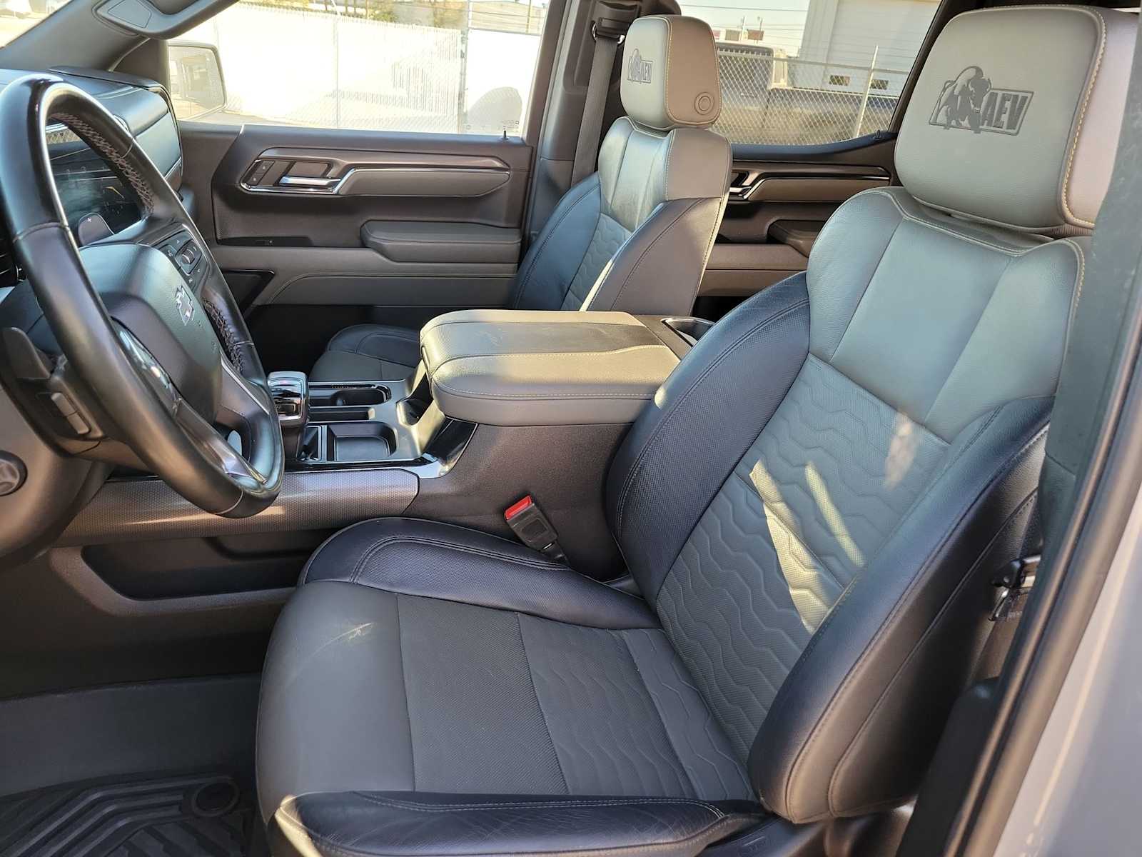 Thumbnail: 2024 Chevrolet Silverado 1500 - 19