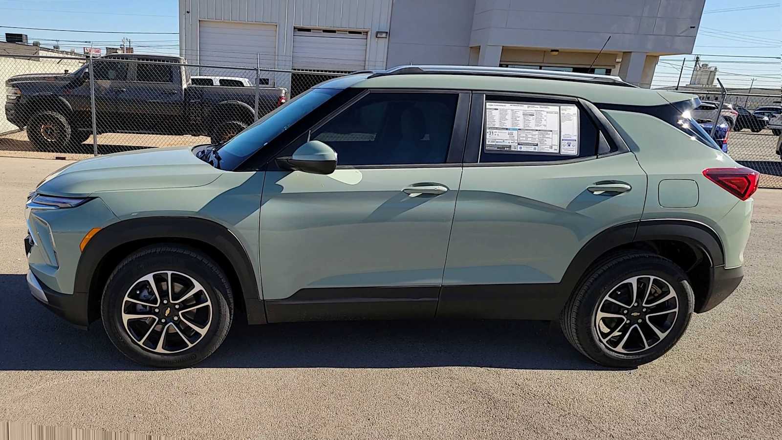 Thumbnail: 2026 Chevrolet TrailBlazer - 5