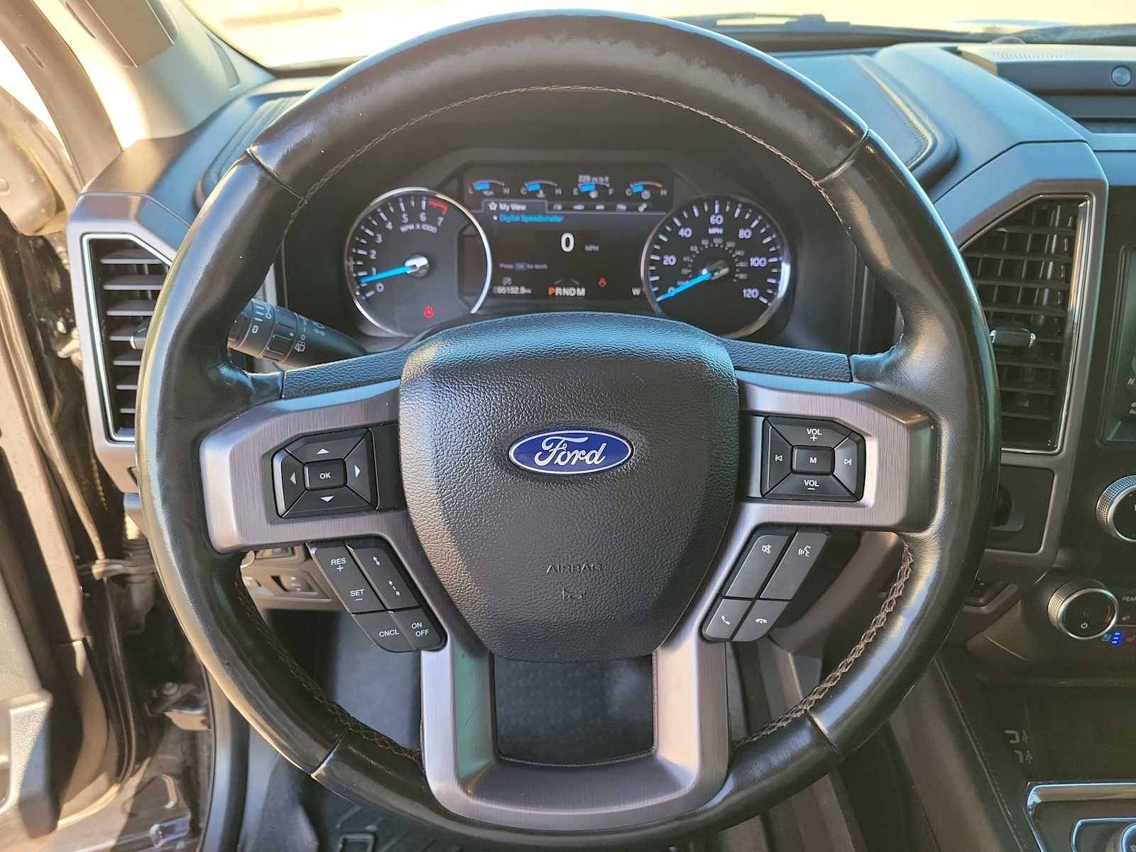 Thumbnail: 2019 Ford Expedition - 19