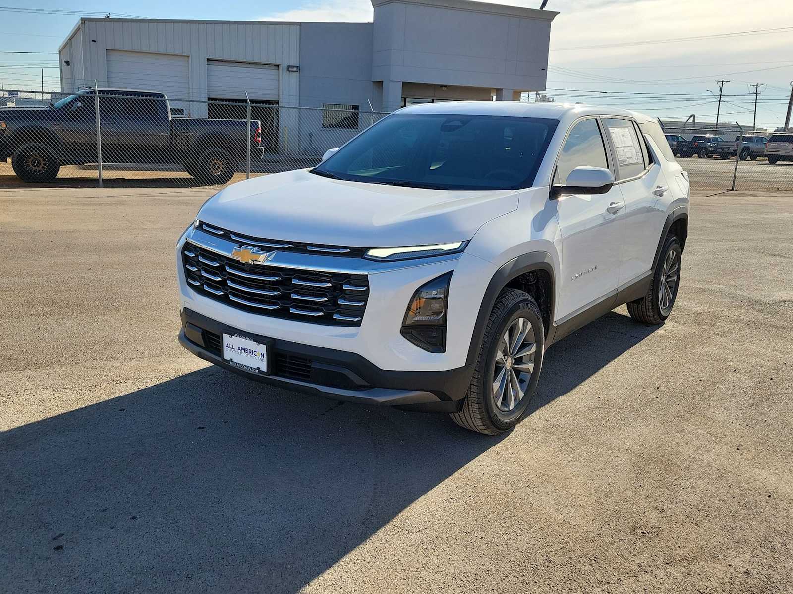 Thumbnail: 2026 Chevrolet Equinox - 2