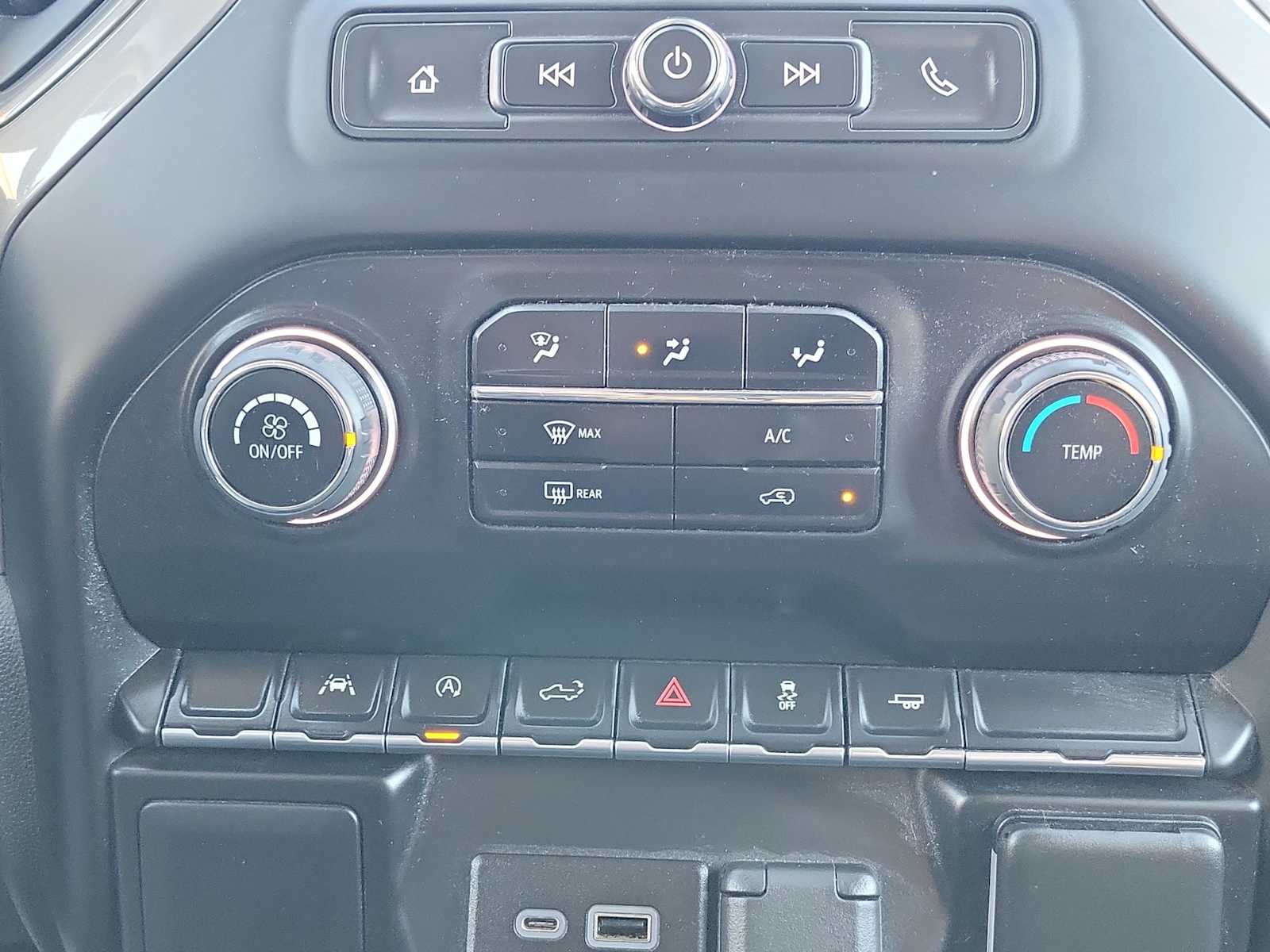 Thumbnail: 2023 Chevrolet Silverado 1500 - 27