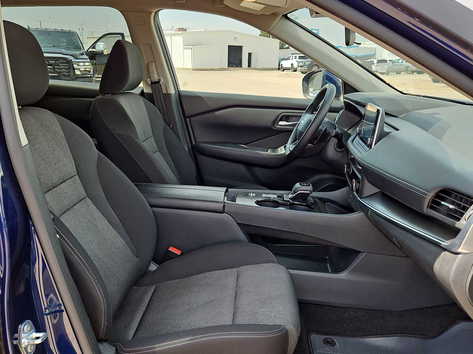 Thumbnail: 2025 Nissan Rogue - 18