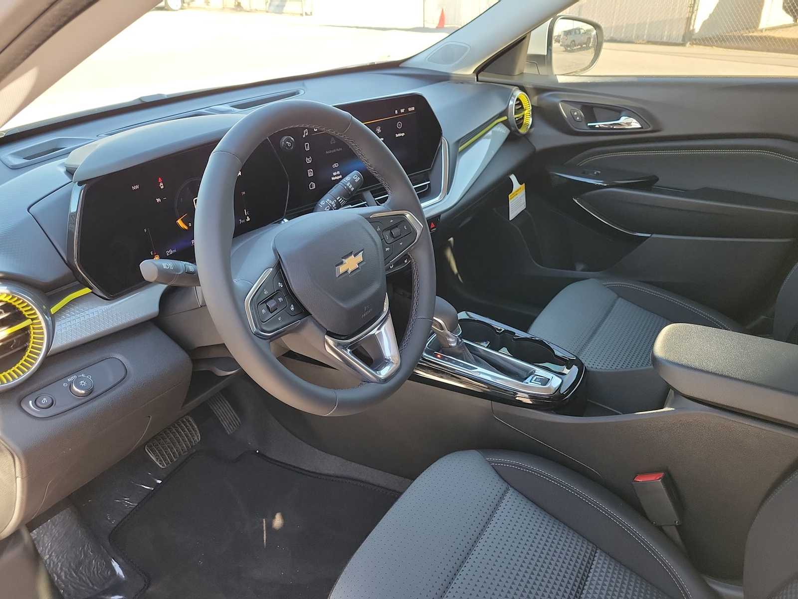 Thumbnail: 2026 Chevrolet Trax - 10